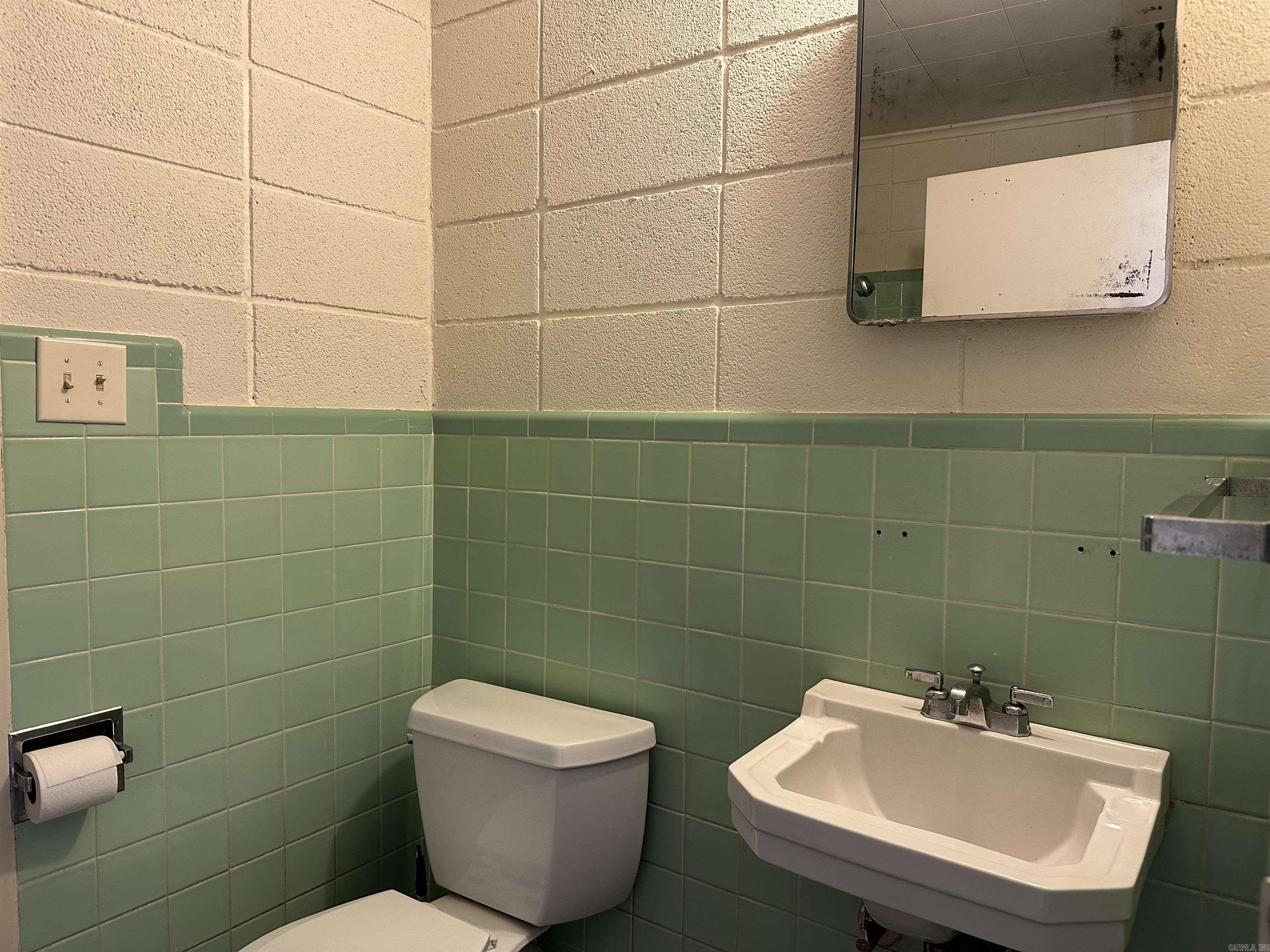 310 Ramble St Street Hot Springs, AR 71901