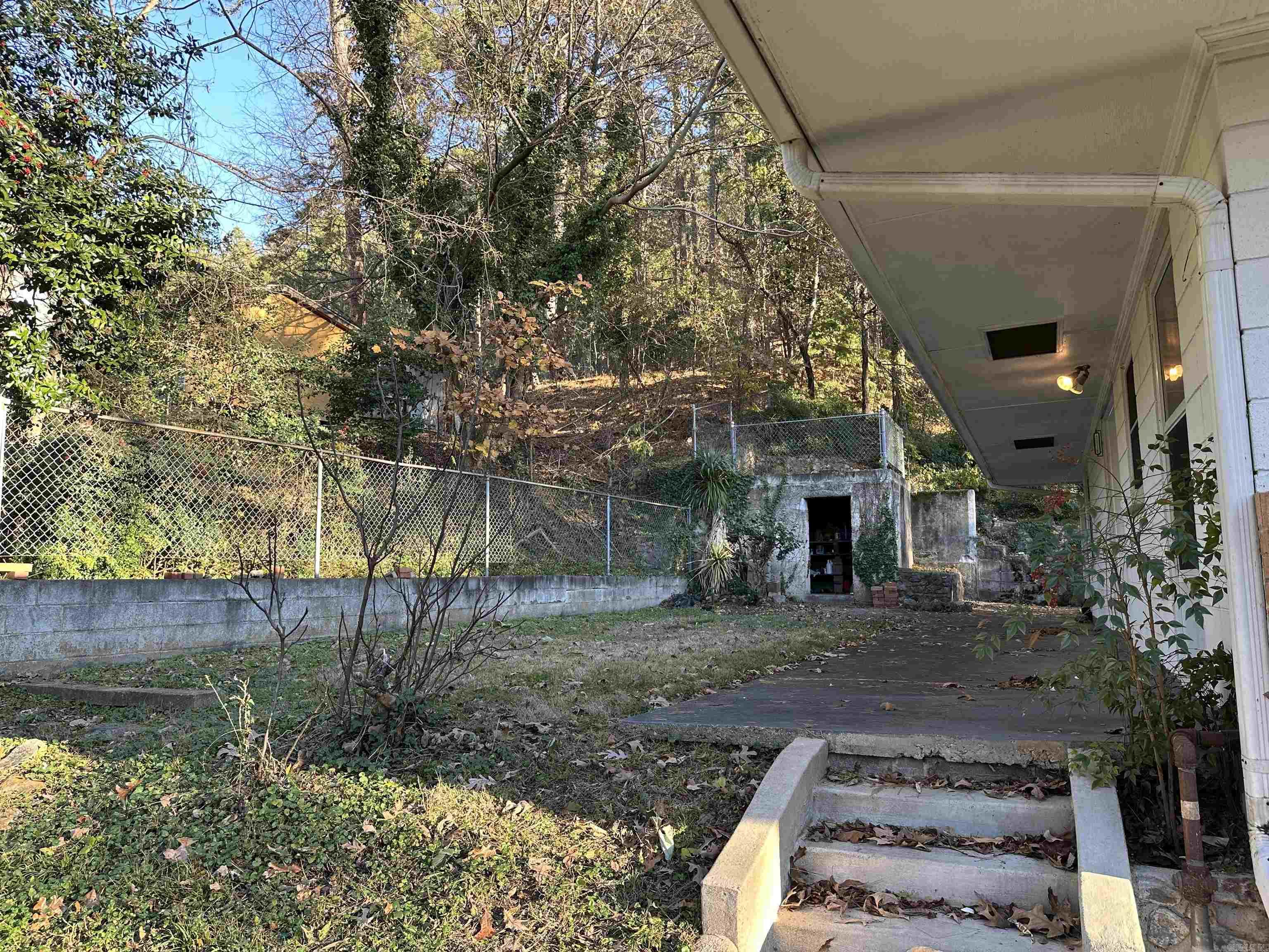 310 Ramble St Street Hot Springs, AR 71901