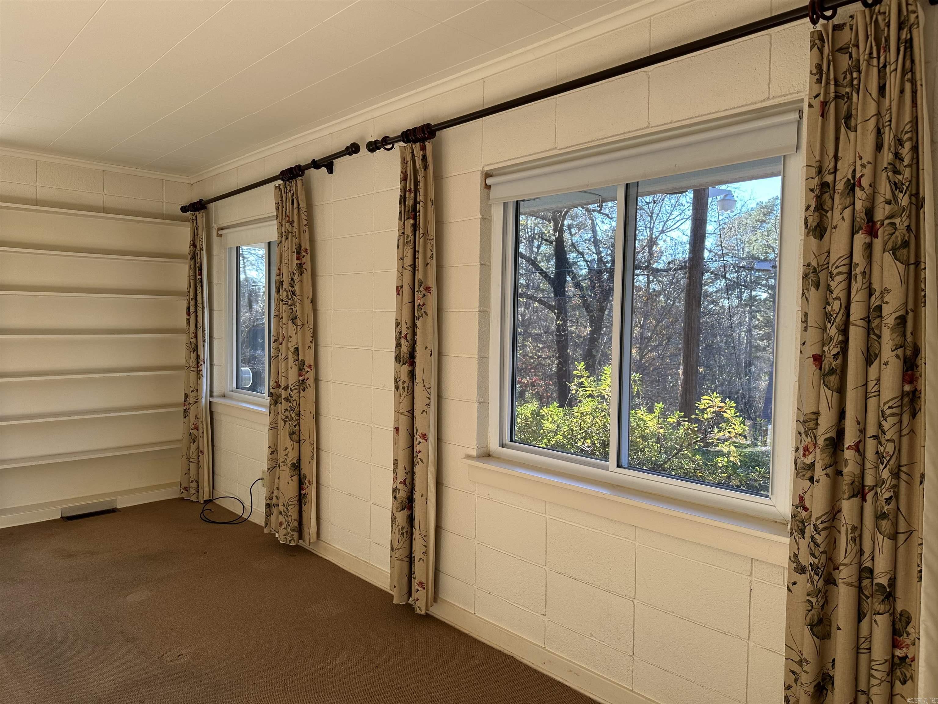 310 Ramble St Street Hot Springs, AR 71901