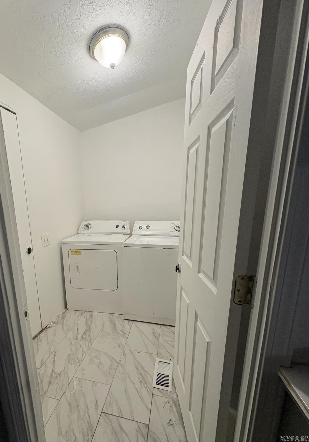 28 Kelli  Alexander, AR