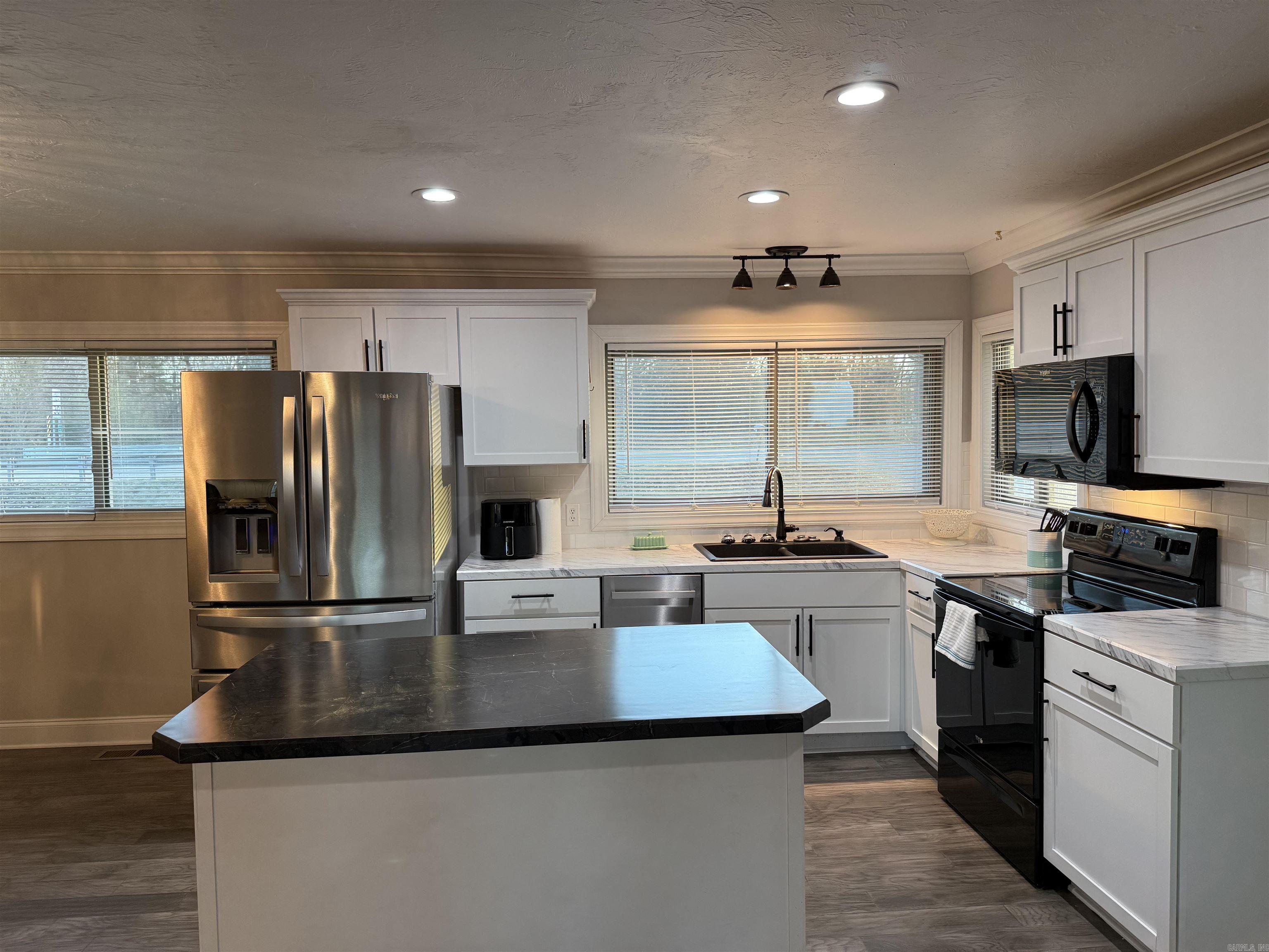 931 W North Piggott, AR 72454