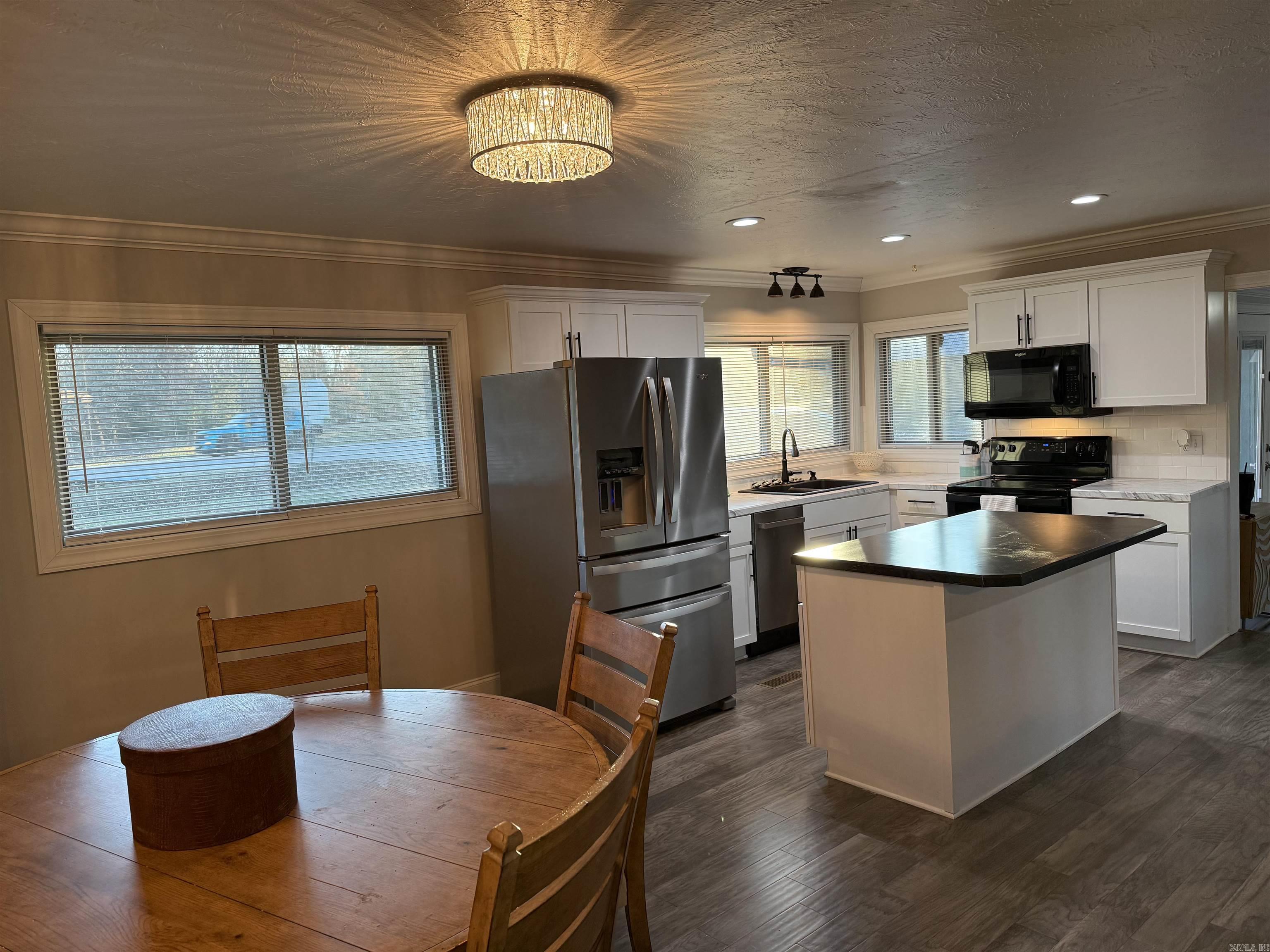 931 W North Piggott, AR 72454