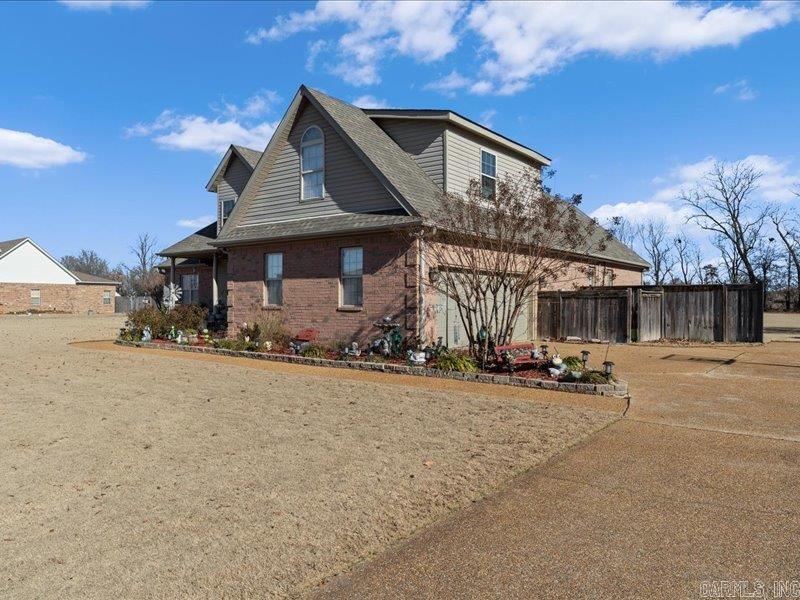 104 Meritt Cove Cove Marion, AR 72364