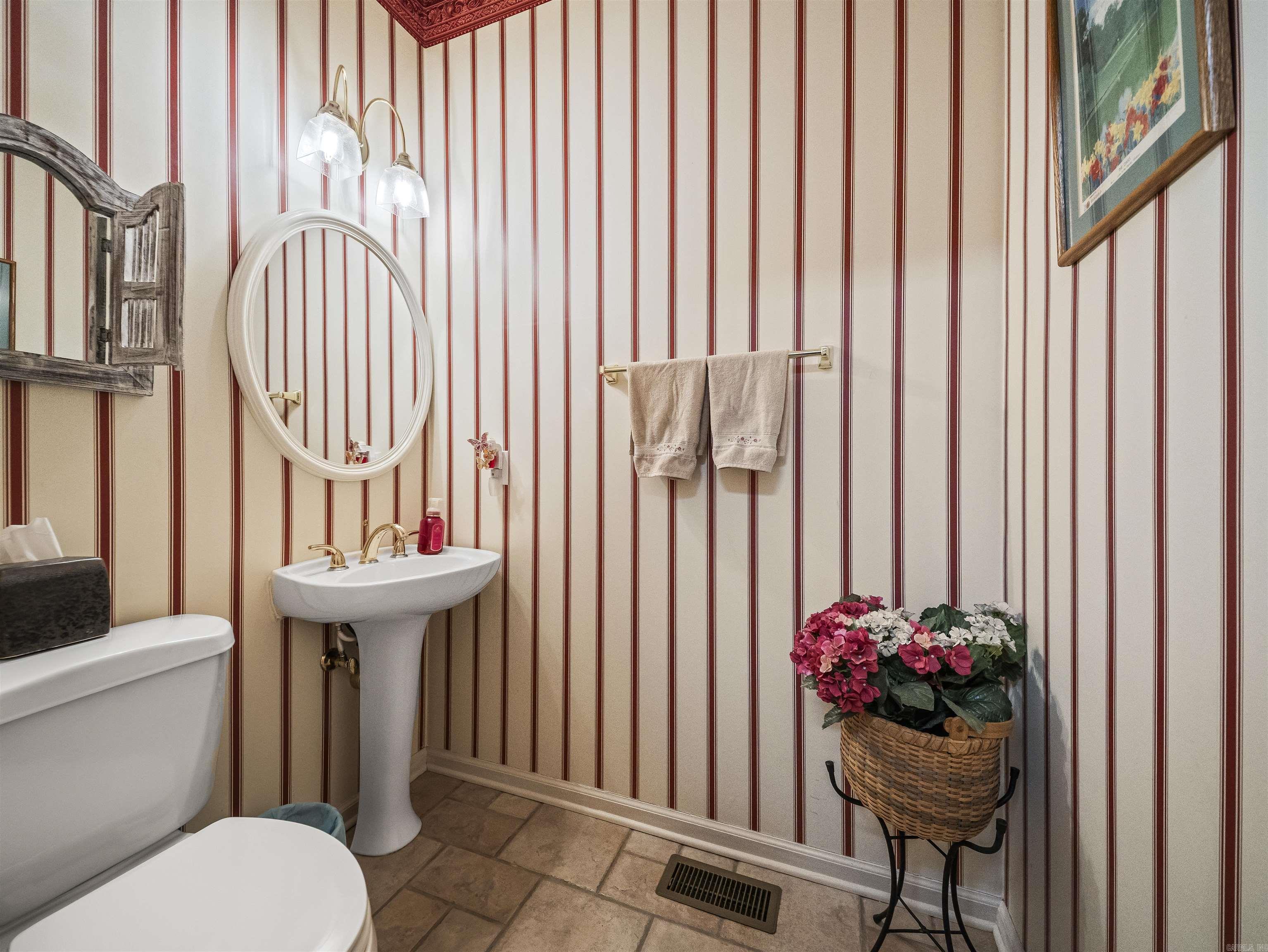 2 Alcazaba Lane Hot Springs Village, AR 71909