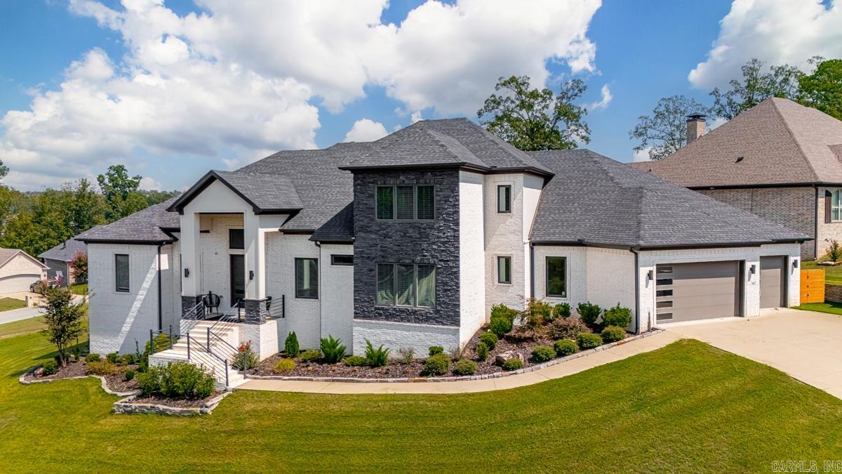 111 Eagle Ridge Drive