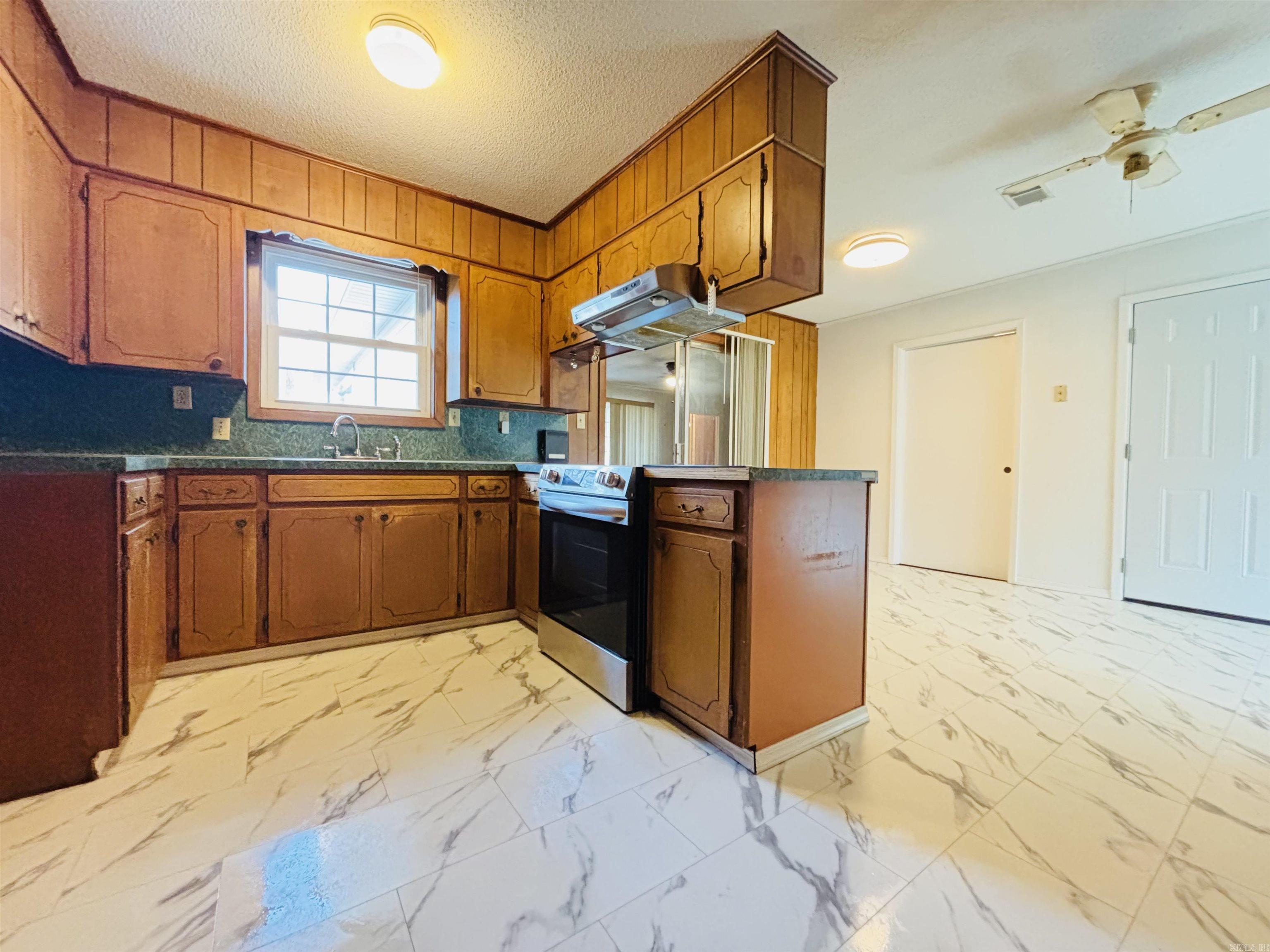 907 Seahorn  Gurdon, AR