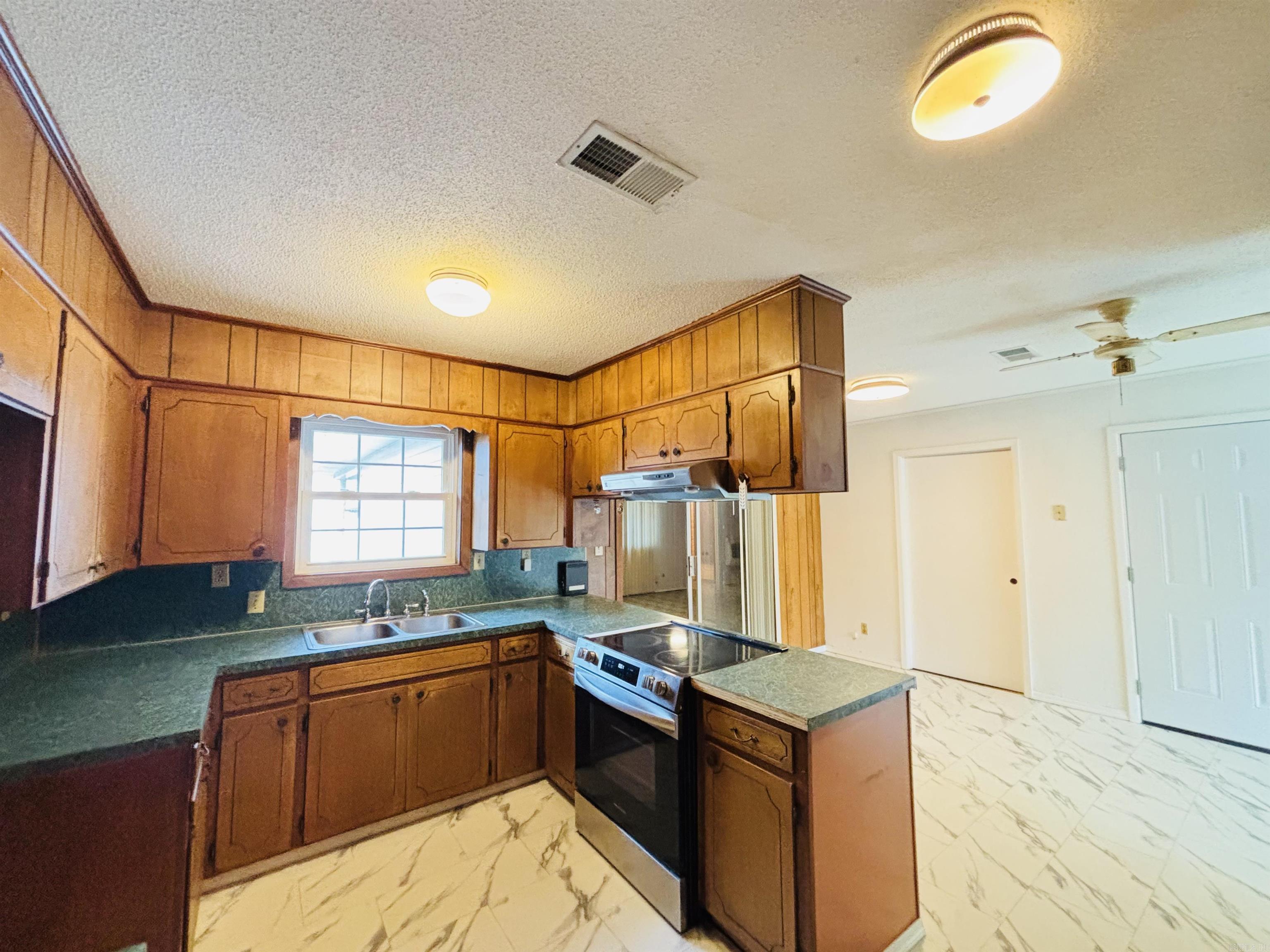 907 Seahorn  Gurdon, AR