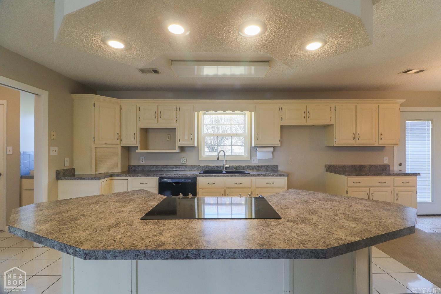 116 Hickory  Lake City, AR