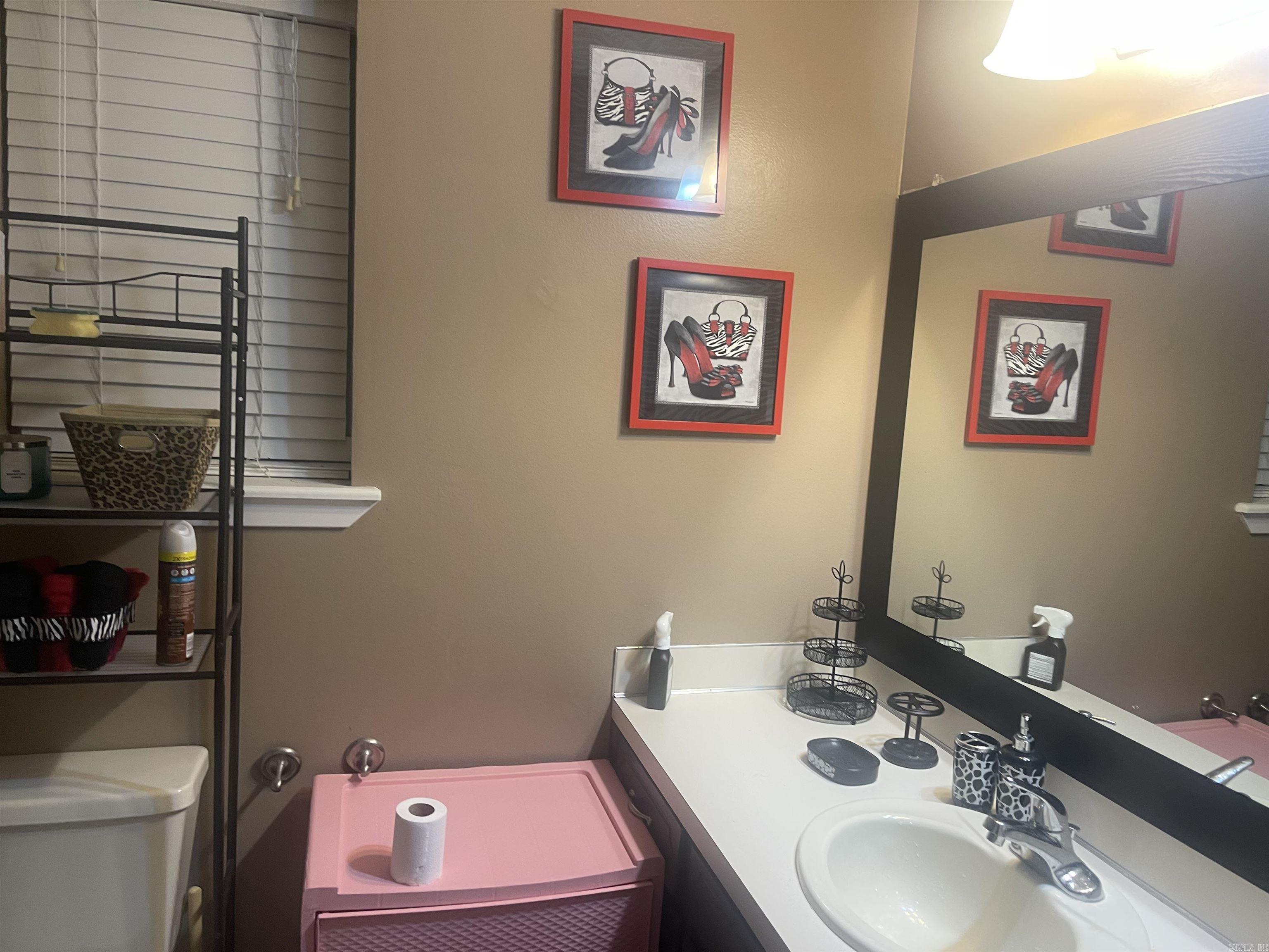 18 Woodbriar Dr  Jacksonville, AR