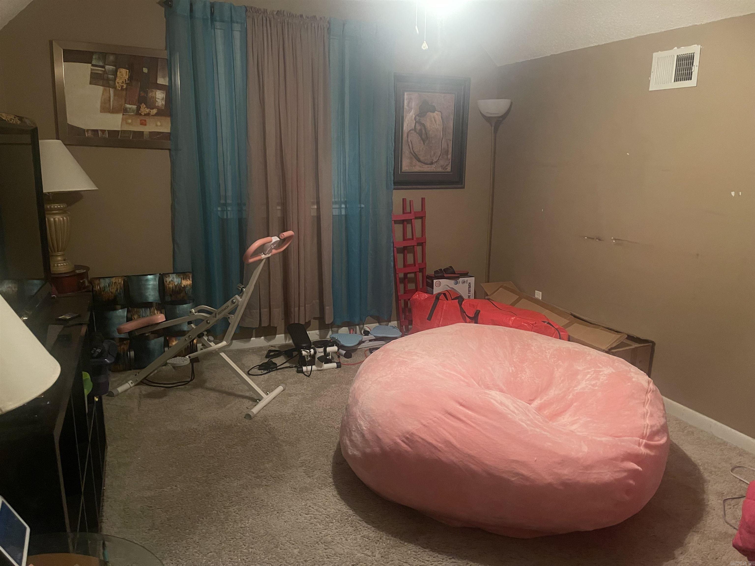 18 Woodbriar Dr  Jacksonville, AR