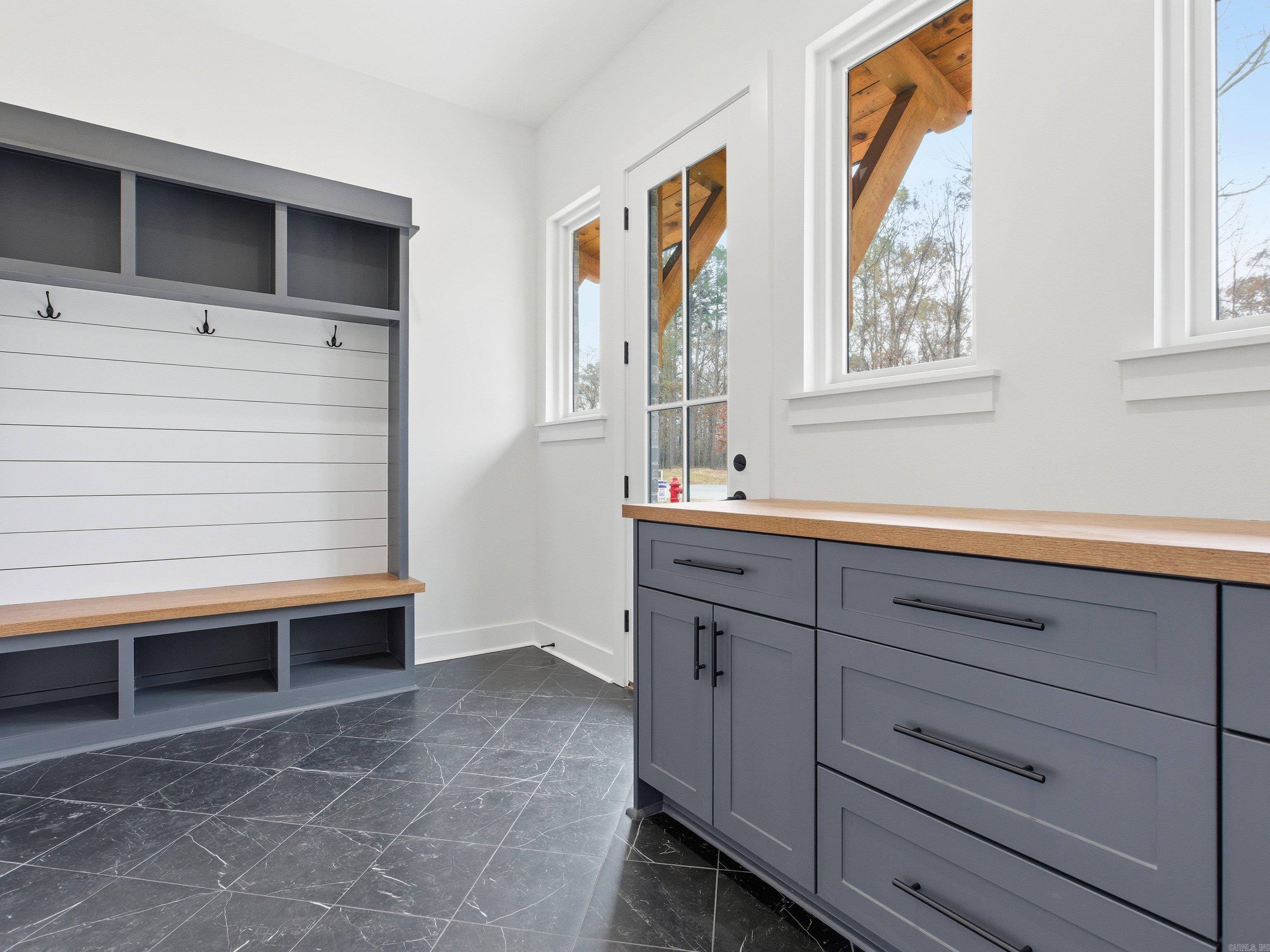 3076 Avilla Manor Trail Alexander, AR 72002