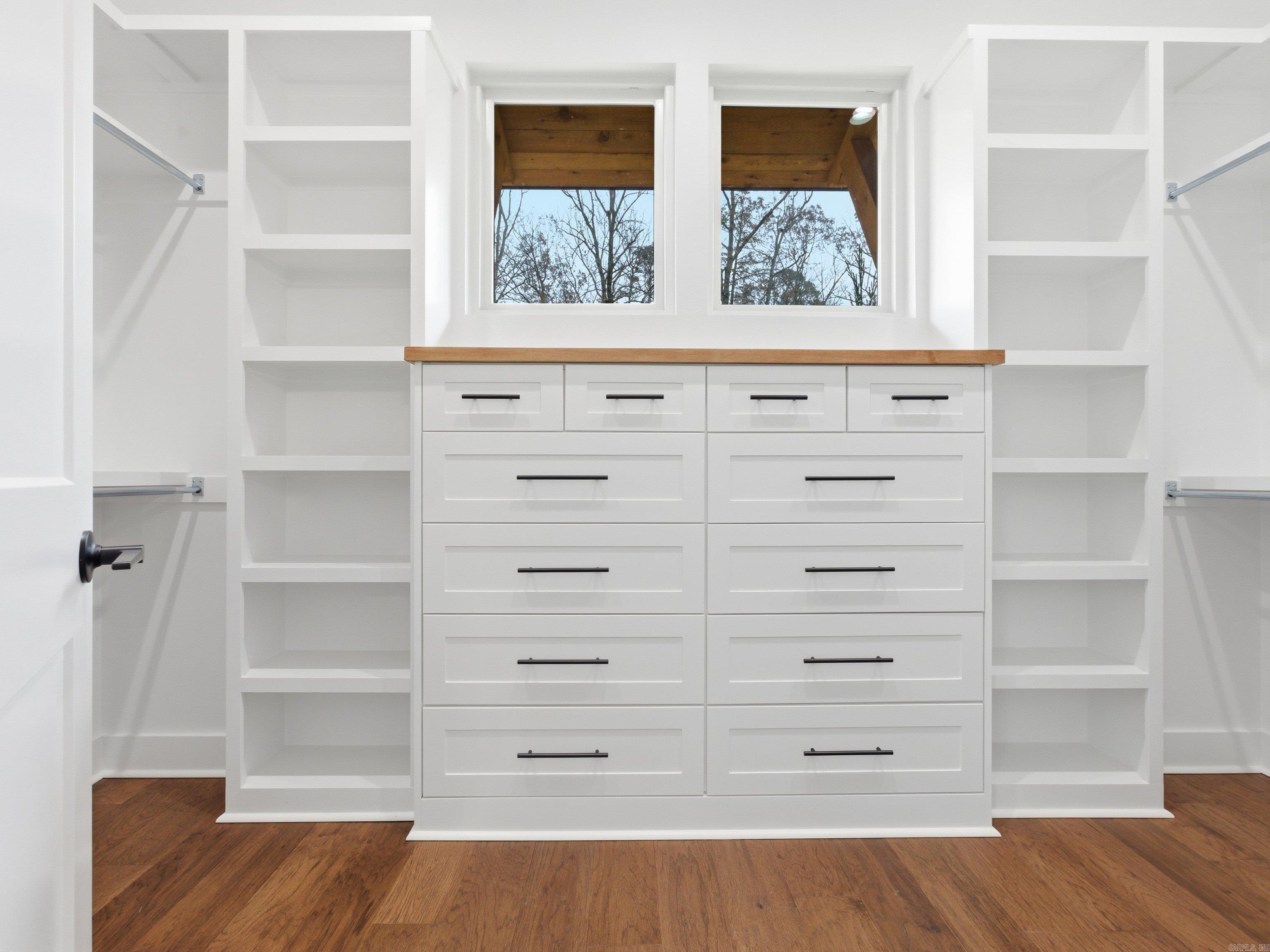 3076 Avilla Manor Trail Alexander, AR 72002