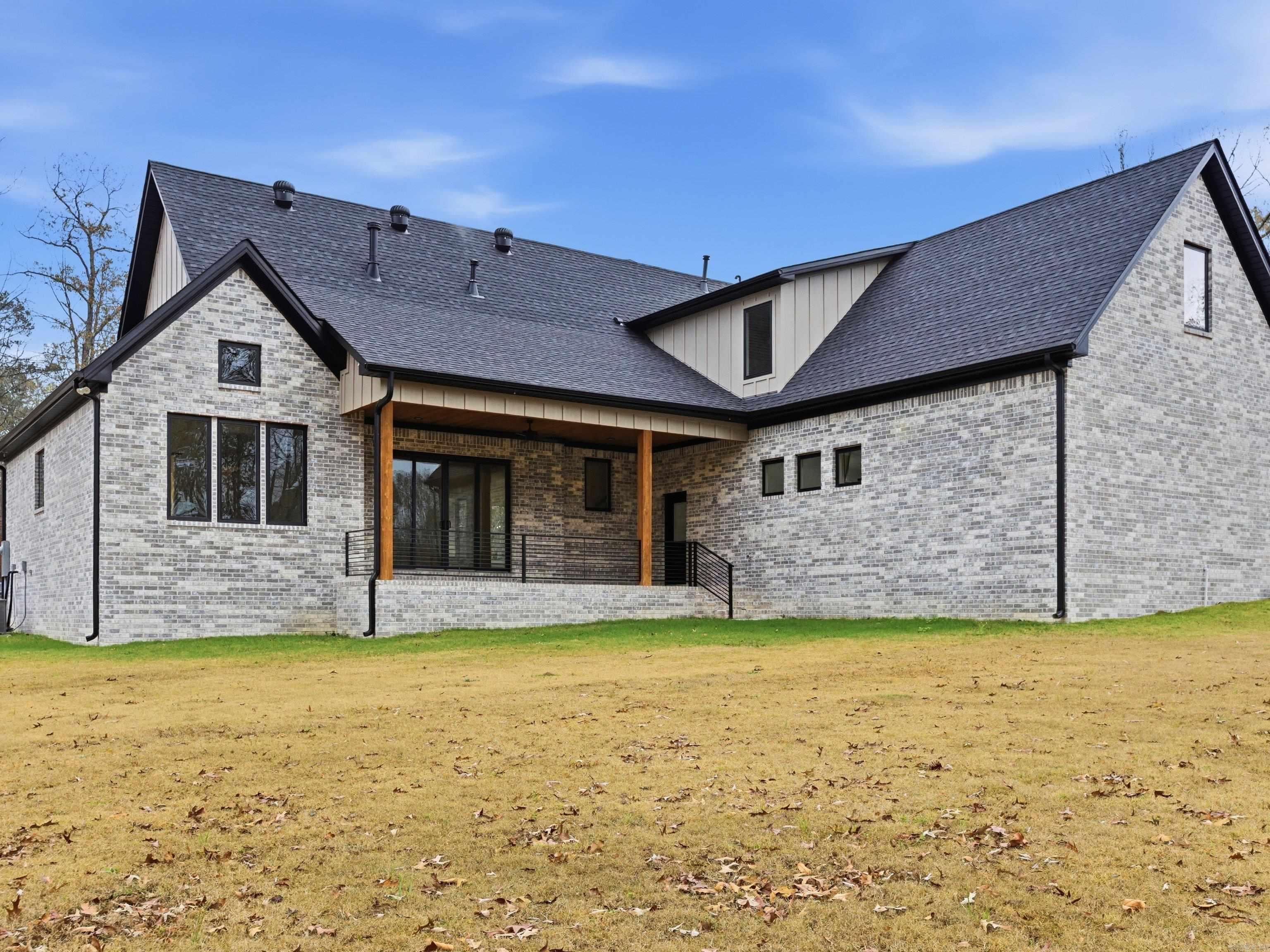 3076 Avilla Manor Trail Alexander, AR 72002