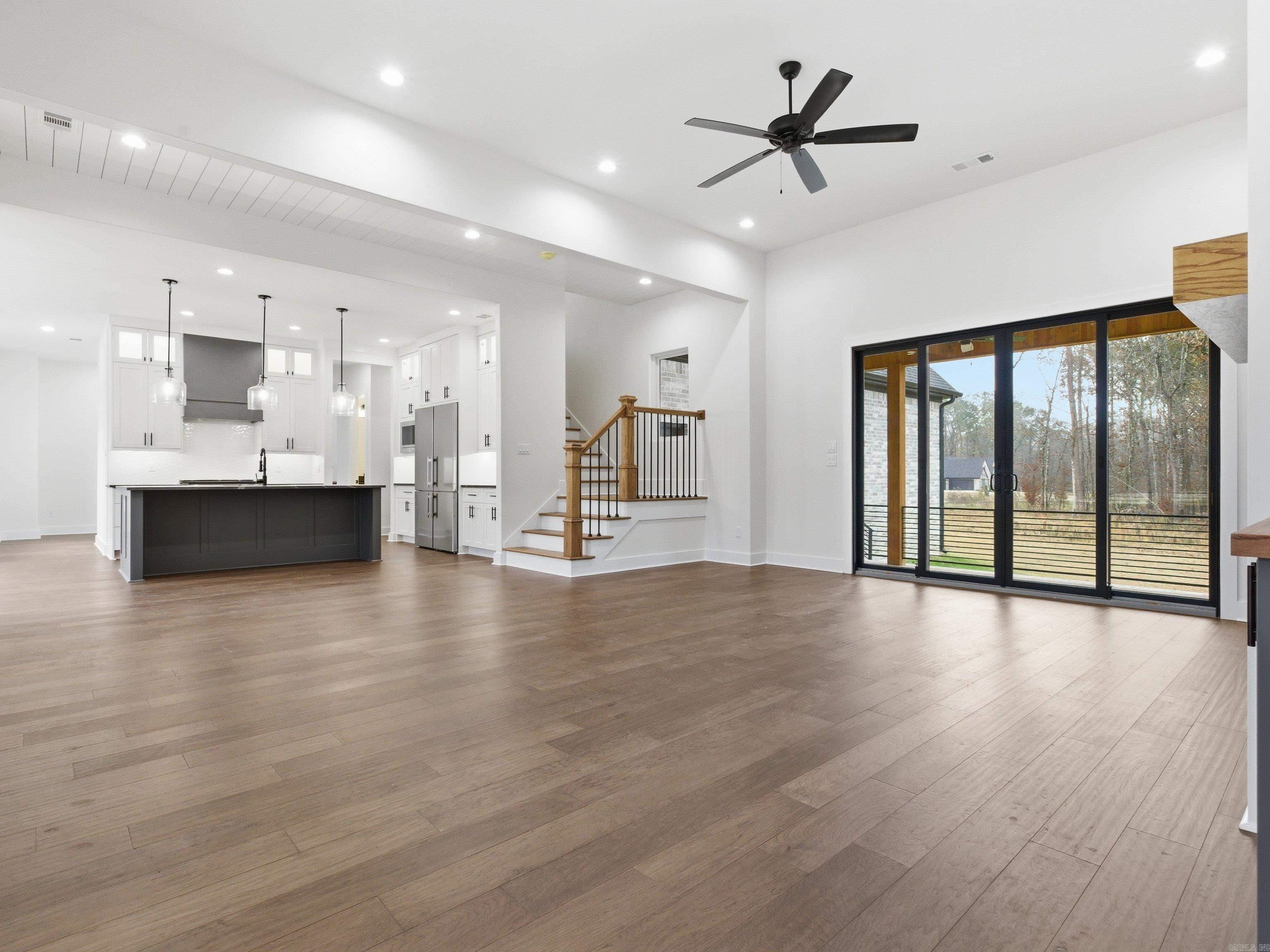 3076 Avilla Manor Trail Alexander, AR 72002