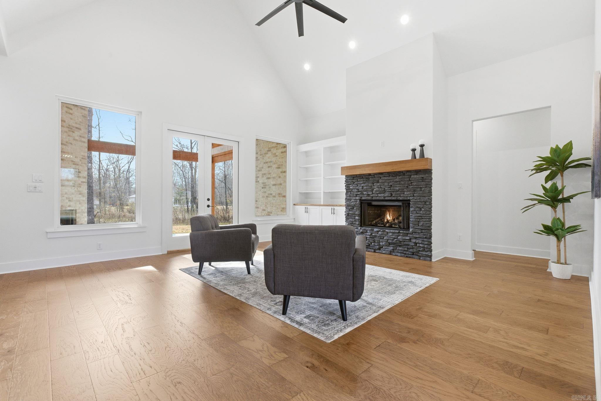 3053 Avilla Manor Trail Alexander, AR 72002