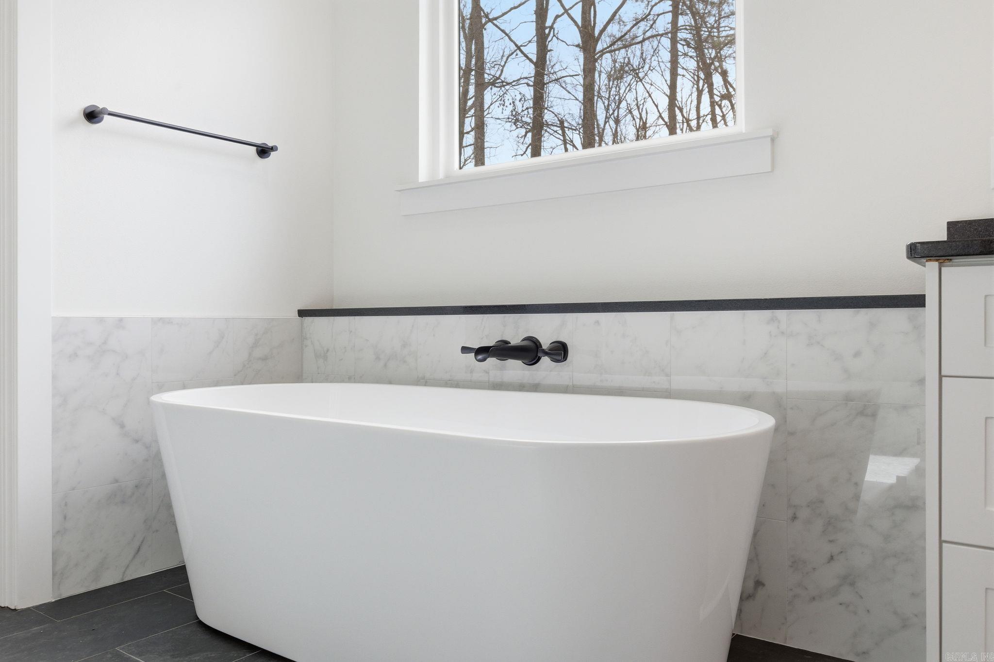 3053 Avilla Manor Trail Alexander, AR 72002