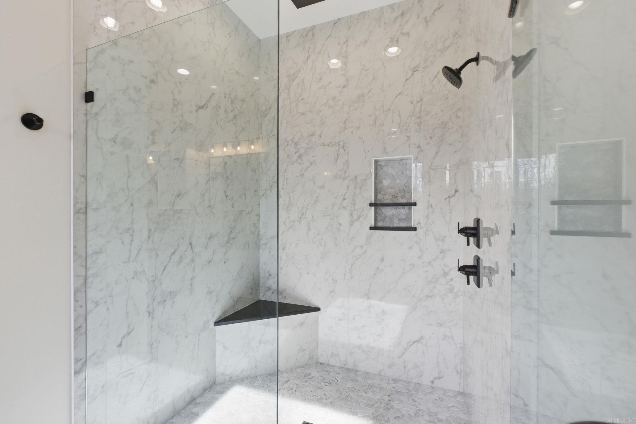 3053 Avilla Manor Trail Alexander, AR 72002