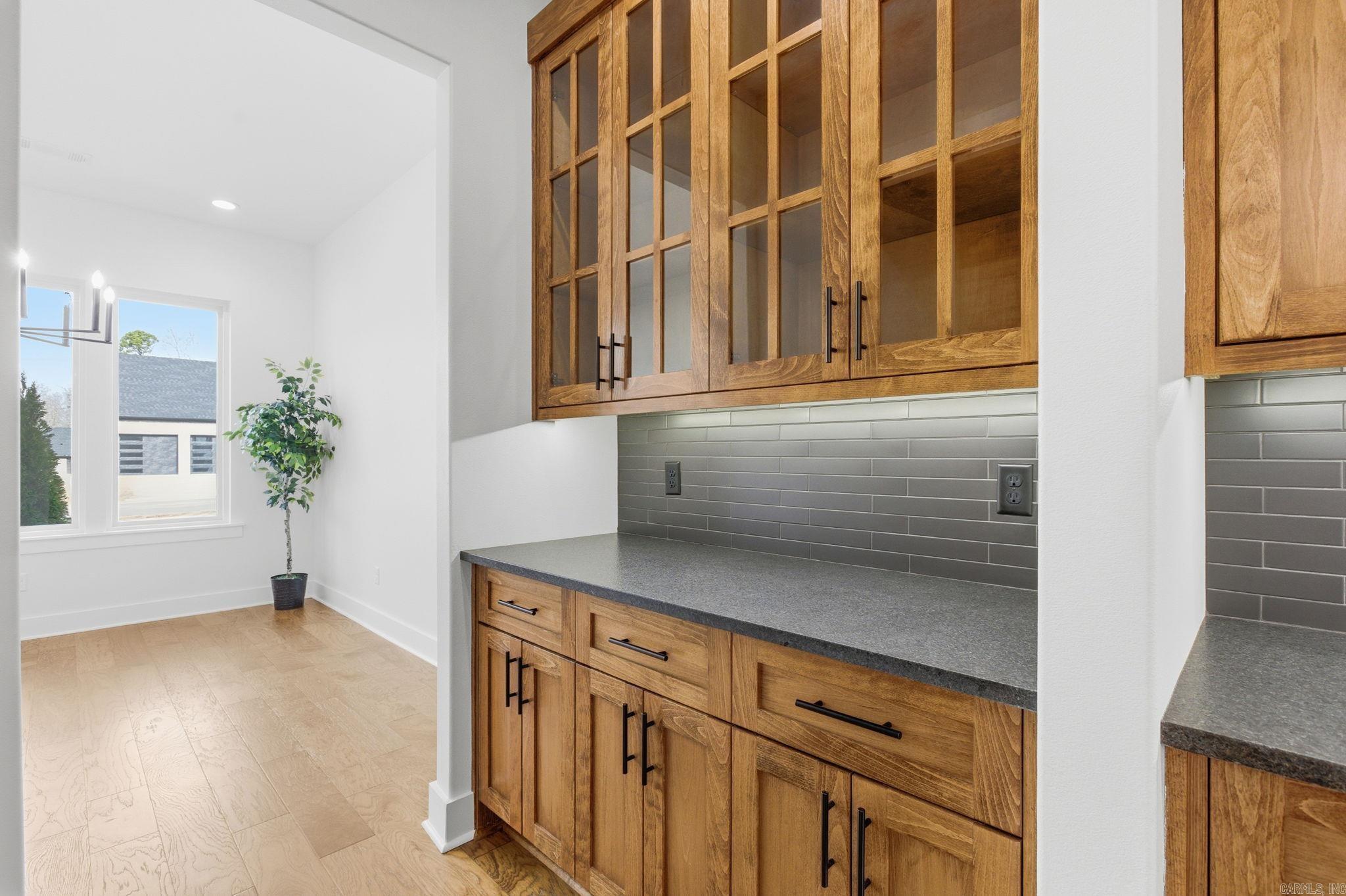 3053 Avilla Manor Trail Alexander, AR 72002