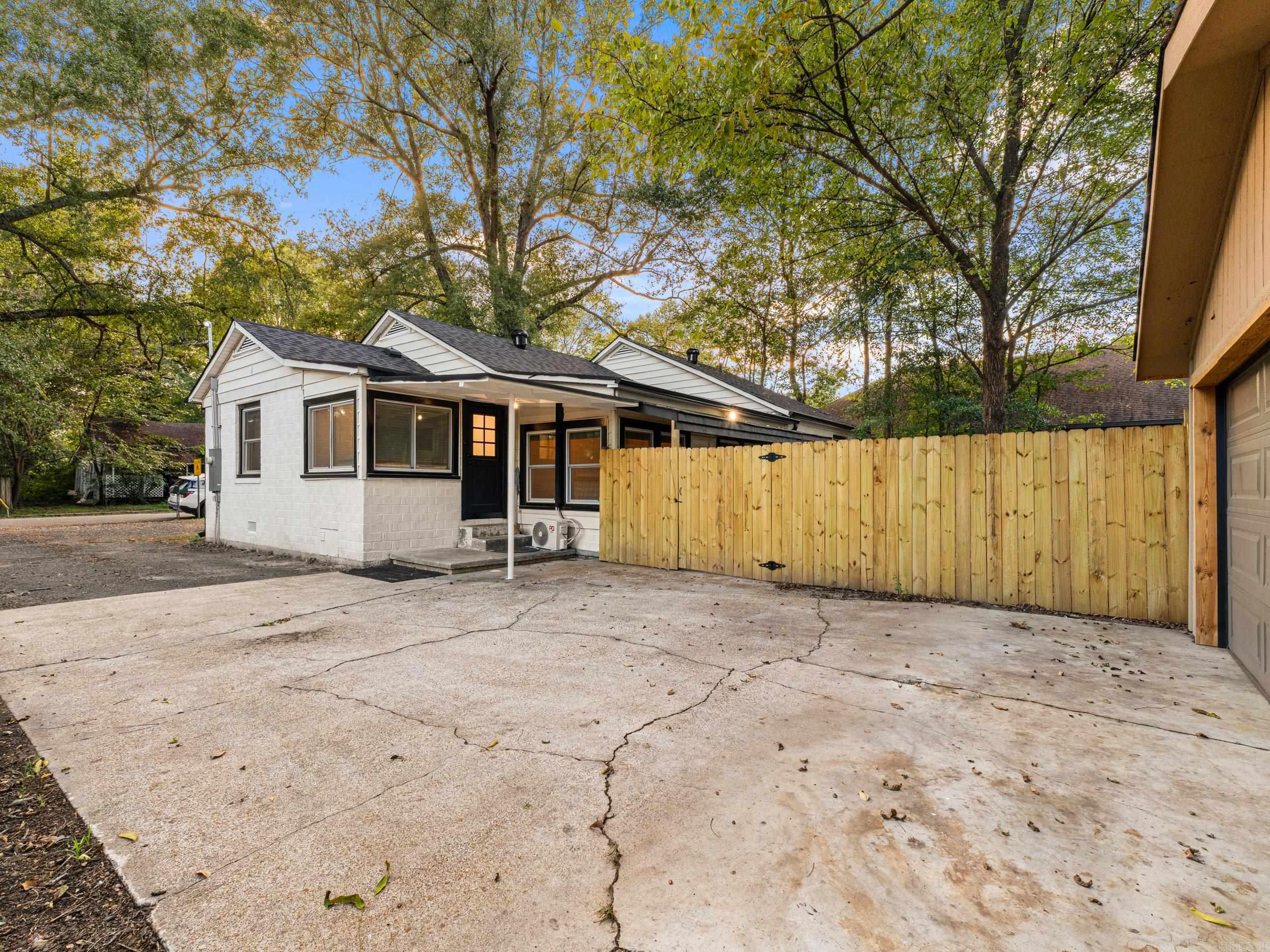 206 N Elm  Beebe, AR