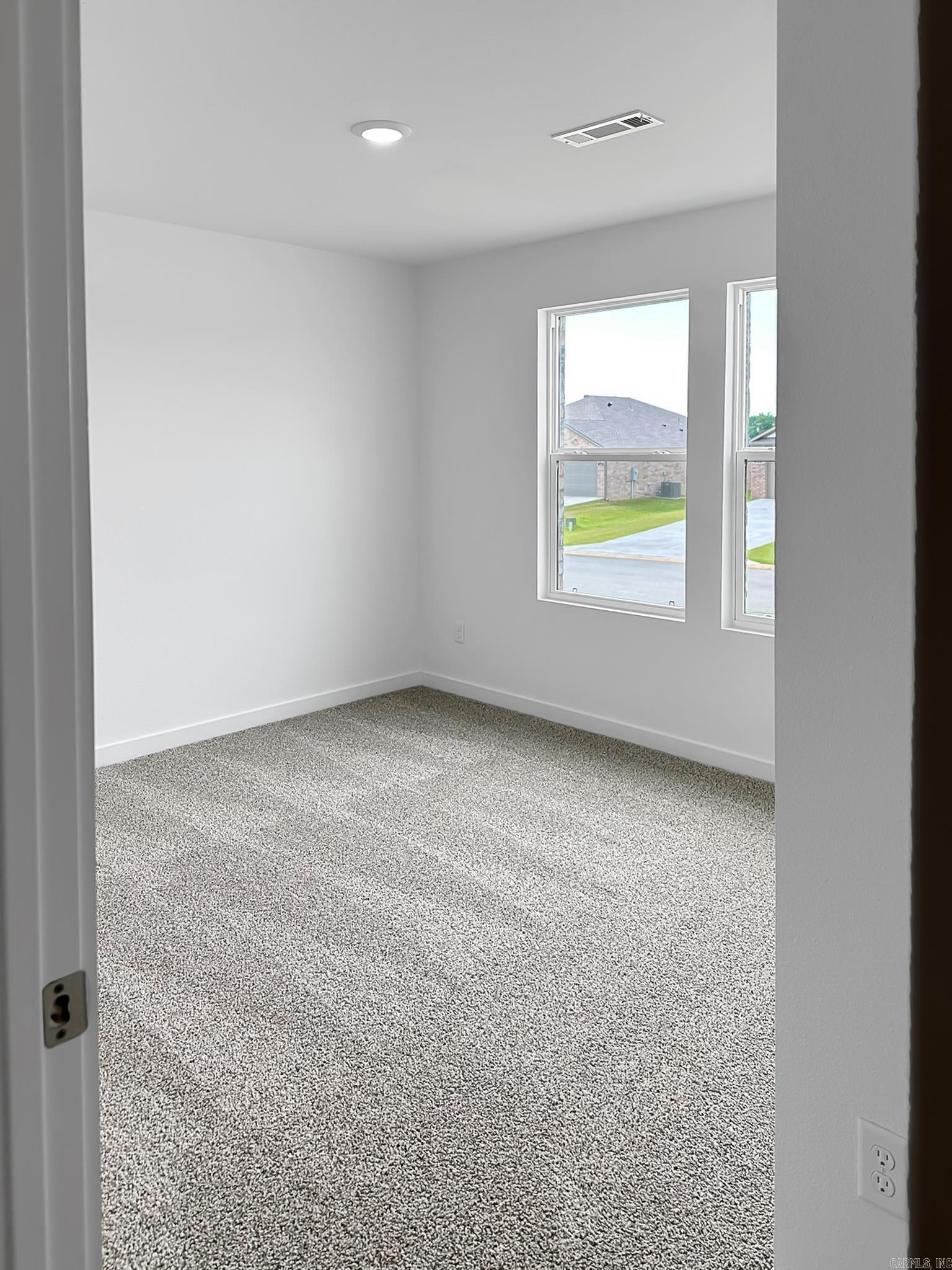 52 Wolfsbridge Loop Cabot, AR 72023