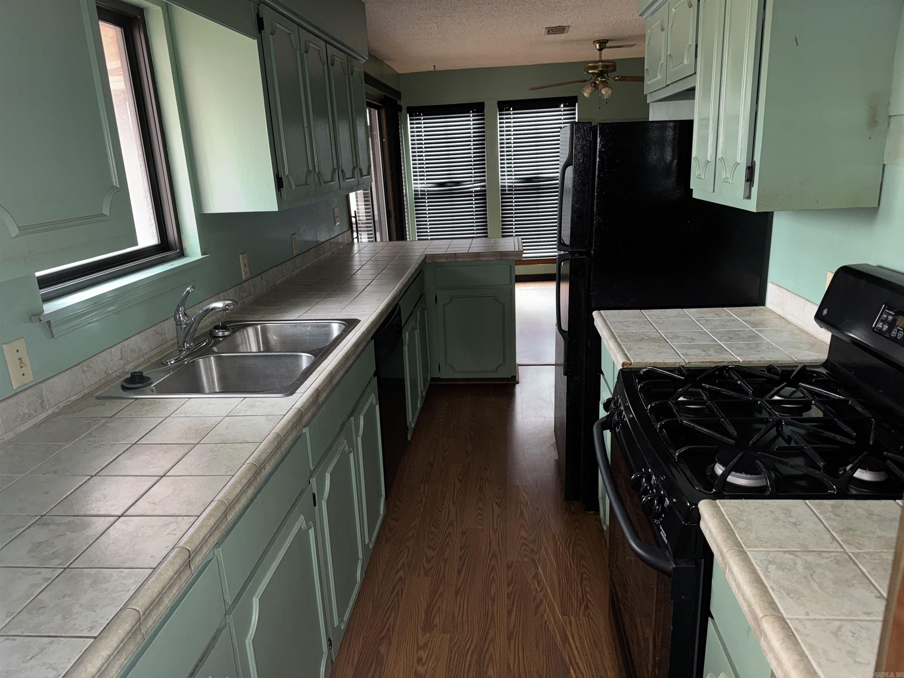 109 Dunn Hollow Drive Fairfield Bay, AR 72088