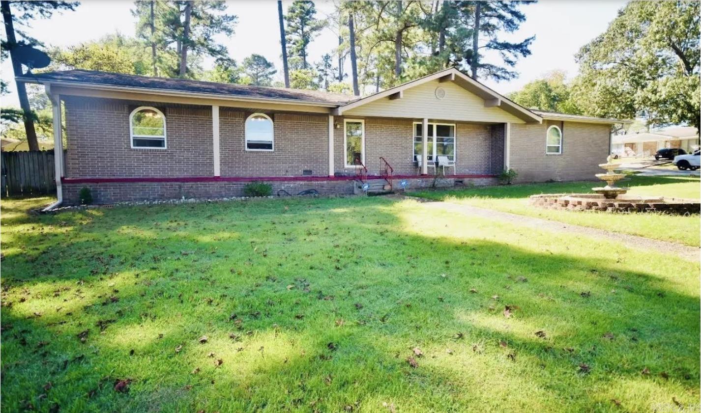 100 Foxwood  Jacksonville, AR