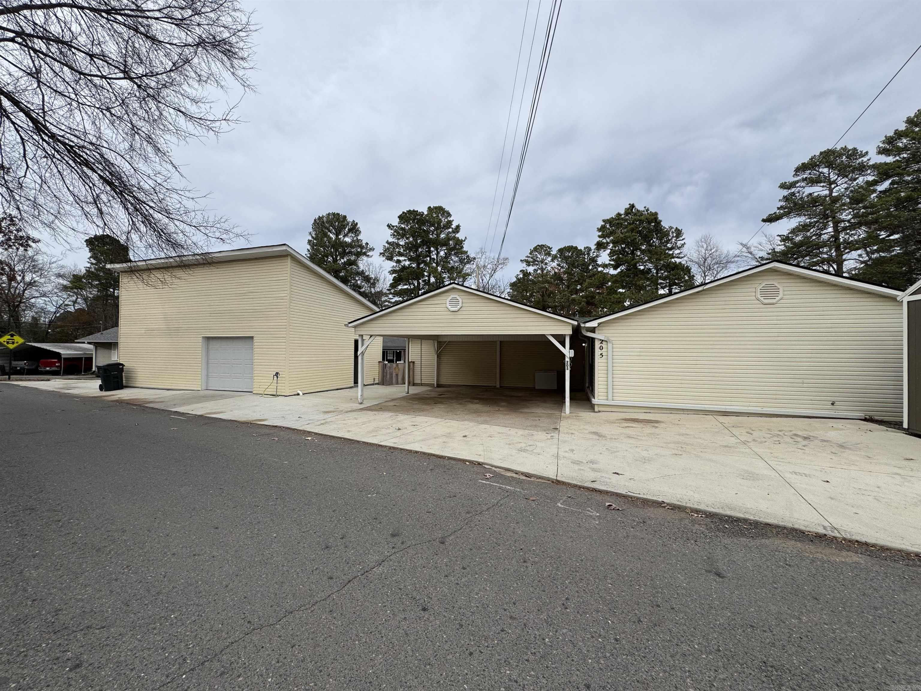 205 Kleinshore Road Hot Springs, AR 71901