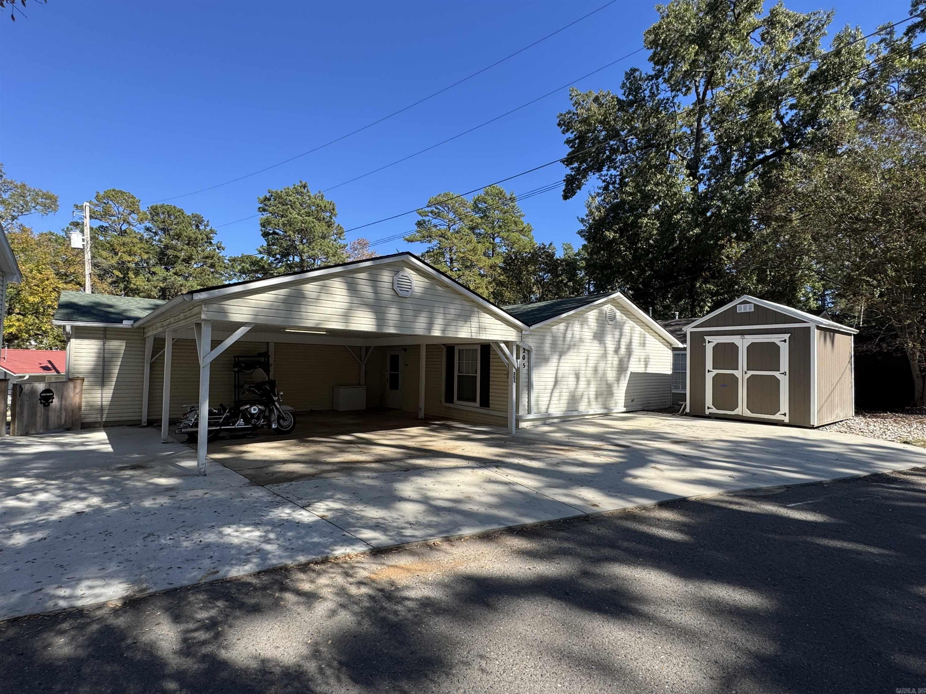 205 Kleinshore Road Hot Springs, AR 71901