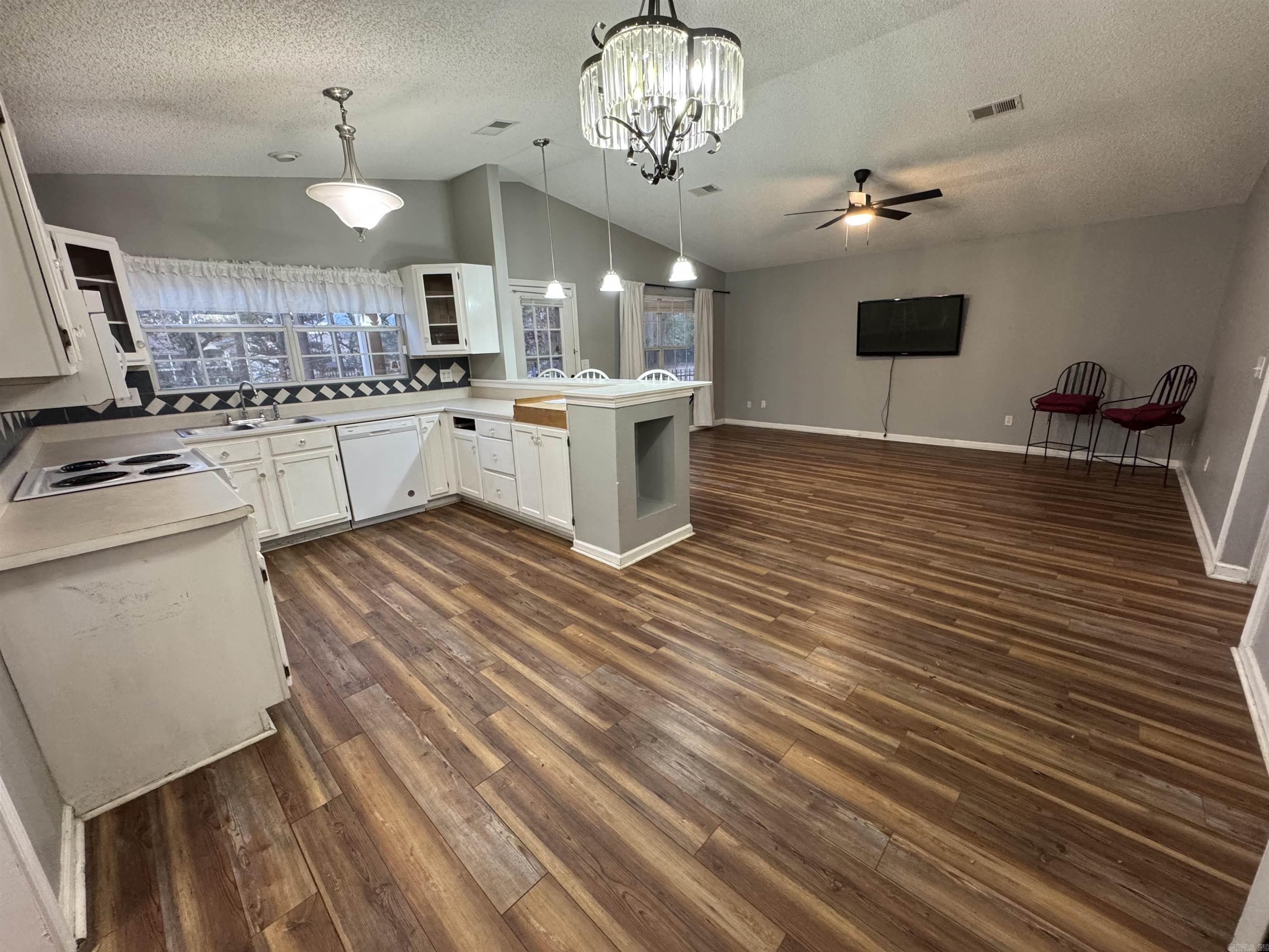 205 Kleinshore Road Hot Springs, AR 71901