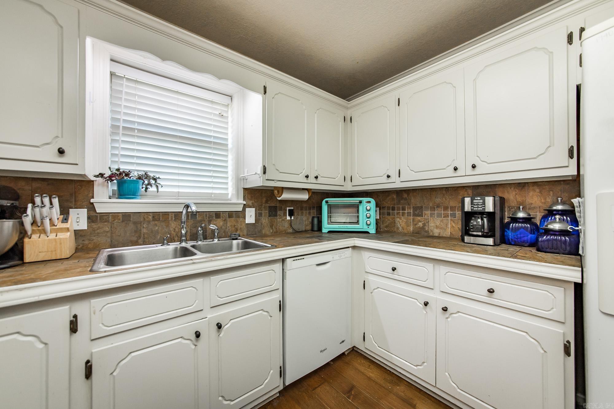 112 Selvidge Ln Searcy, AR 72143