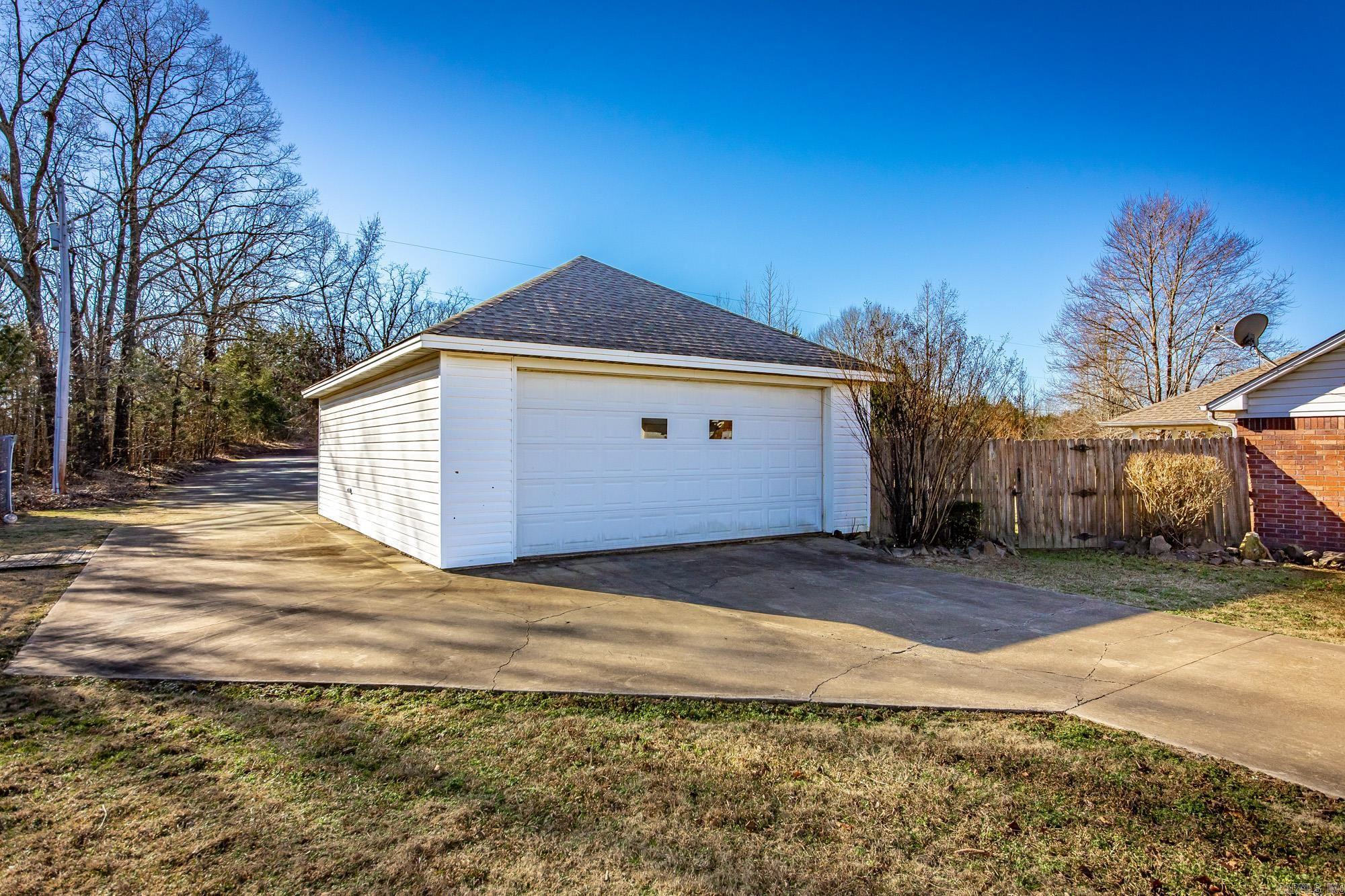 112 Selvidge Ln Searcy, AR 72143
