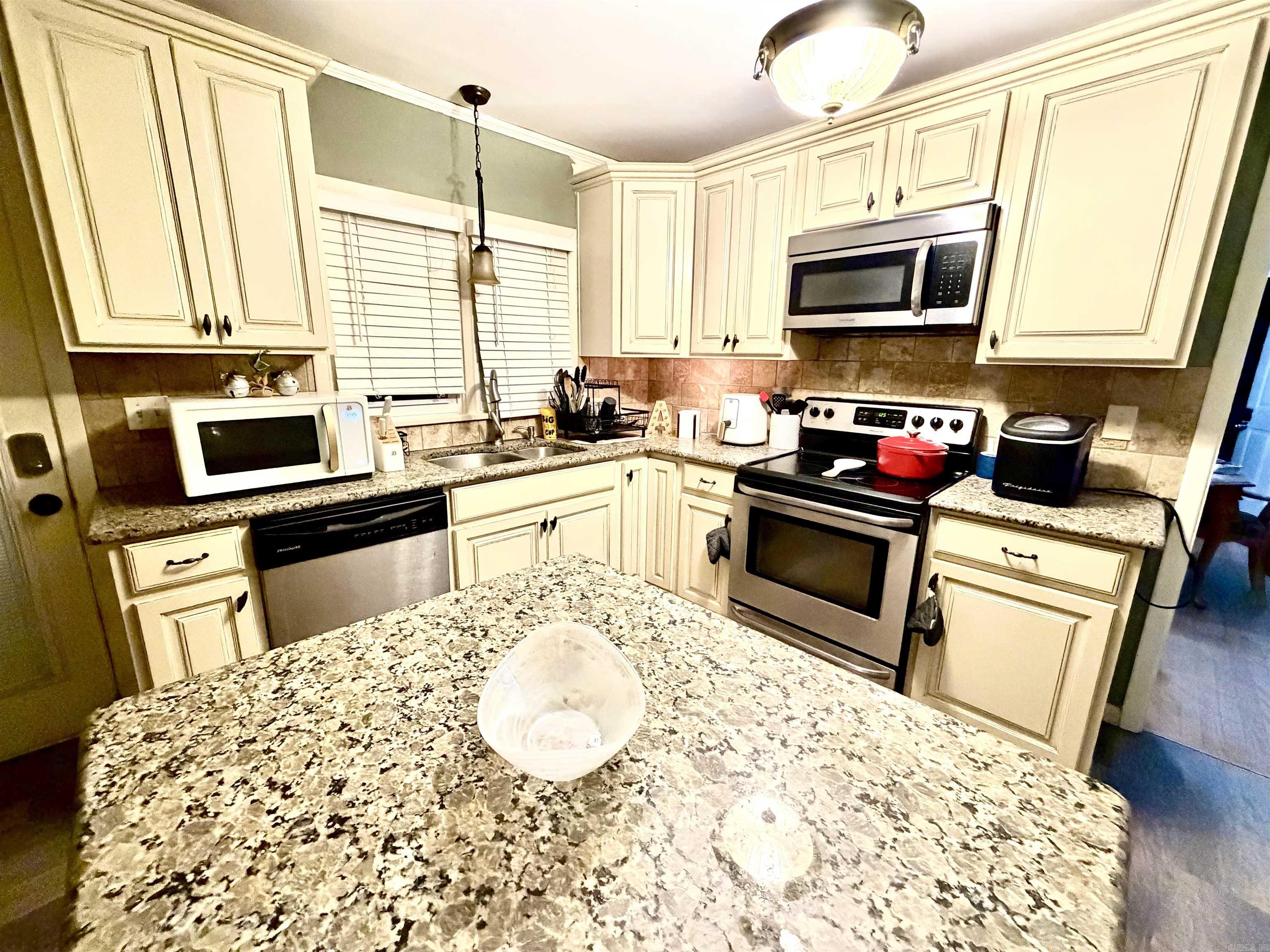 1230 Mount Holly Rd El Dorado, AR 71730