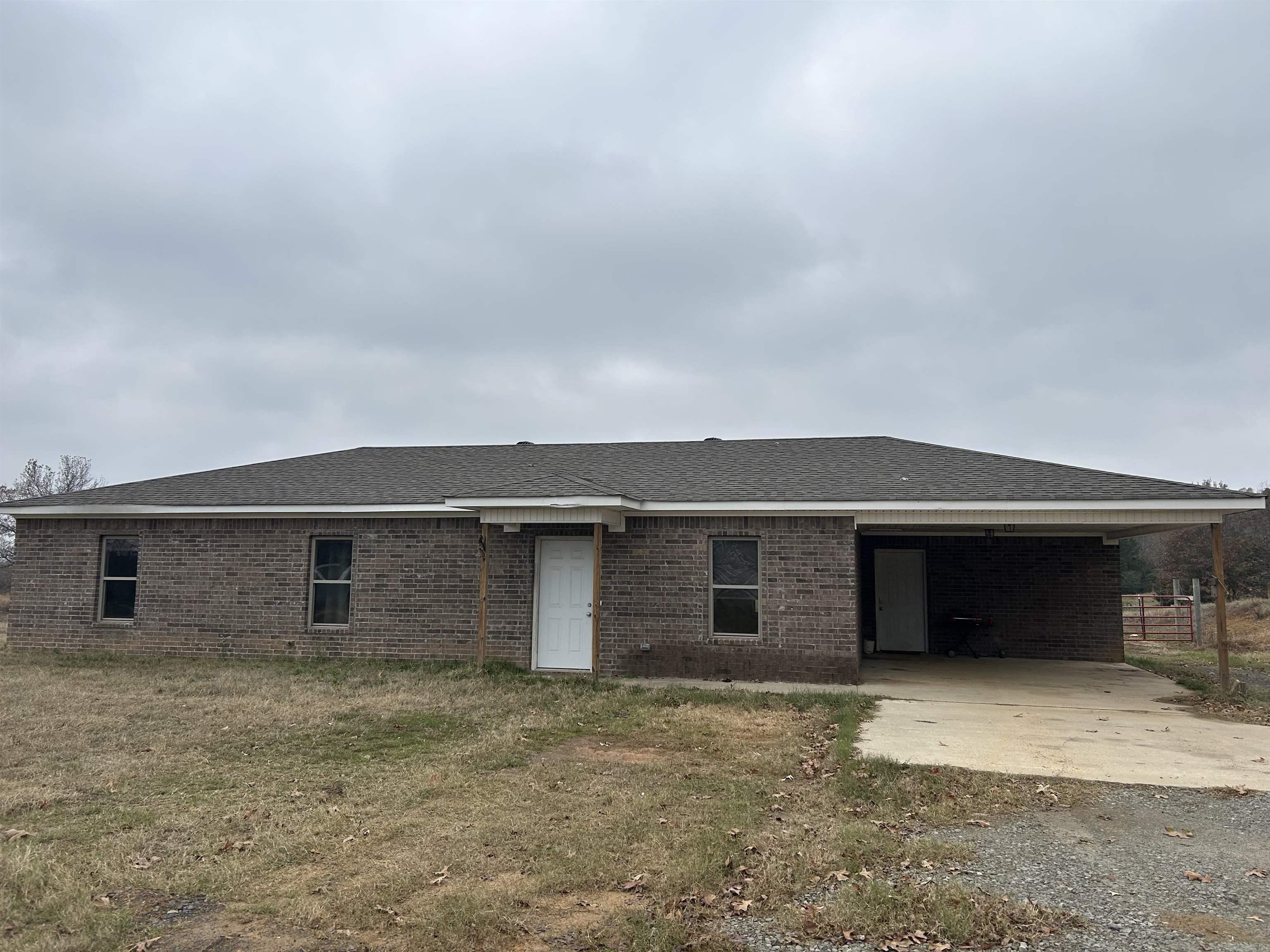 760 Gravel Hill Rd  Romance, AR
