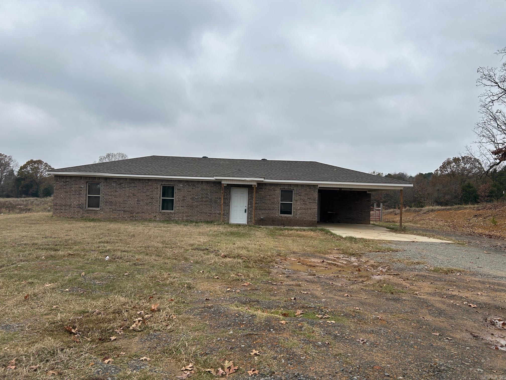 760 Gravel Hill Rd  Romance, AR