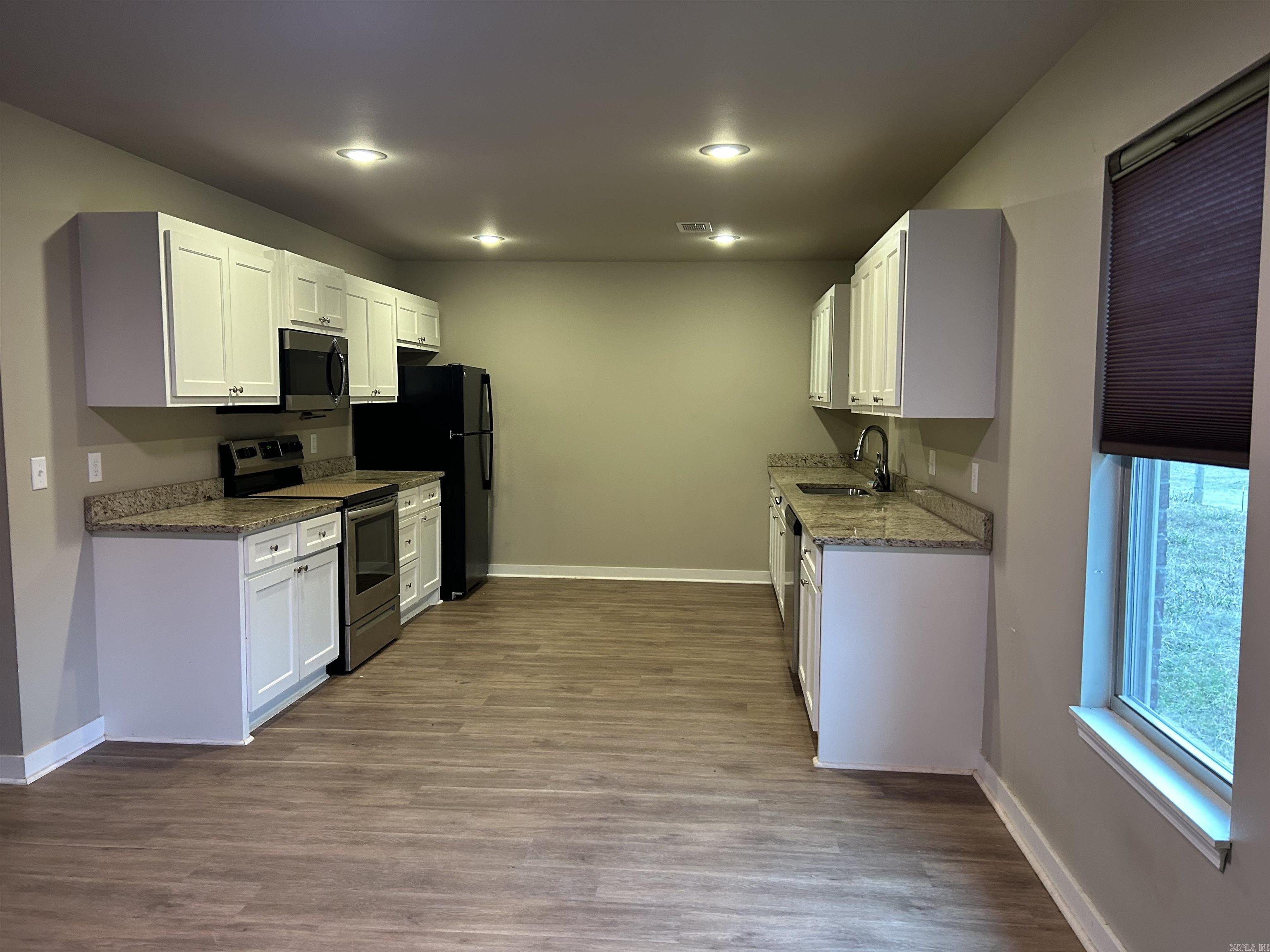 760 Gravel Hill Rd  Romance, AR