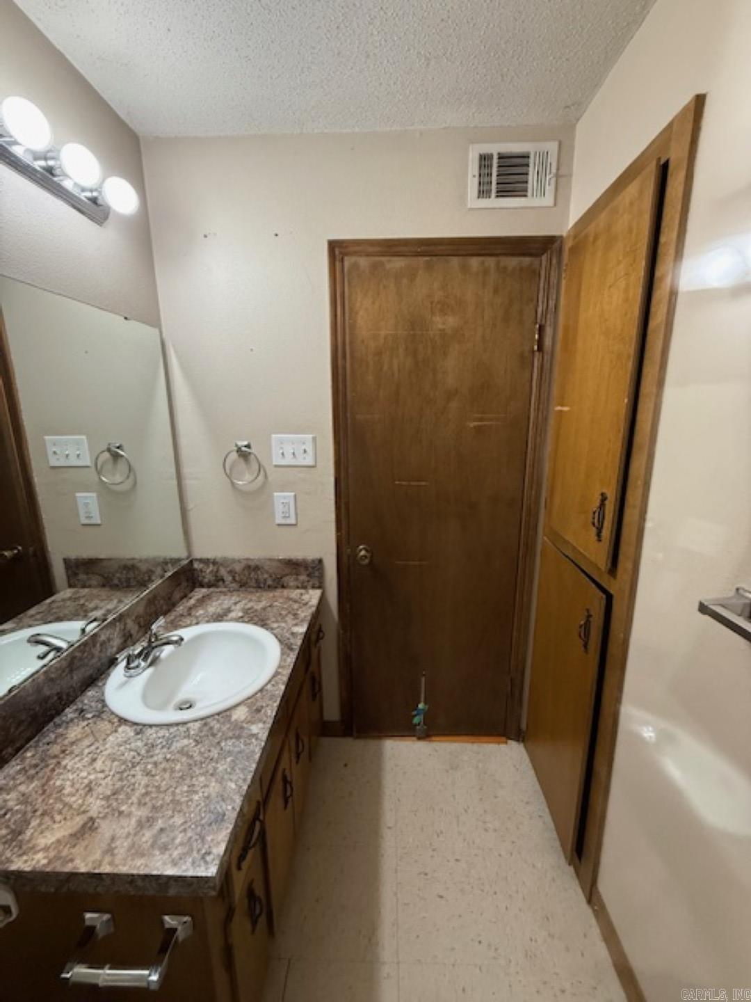 42 B Barnwell  Cabot, AR