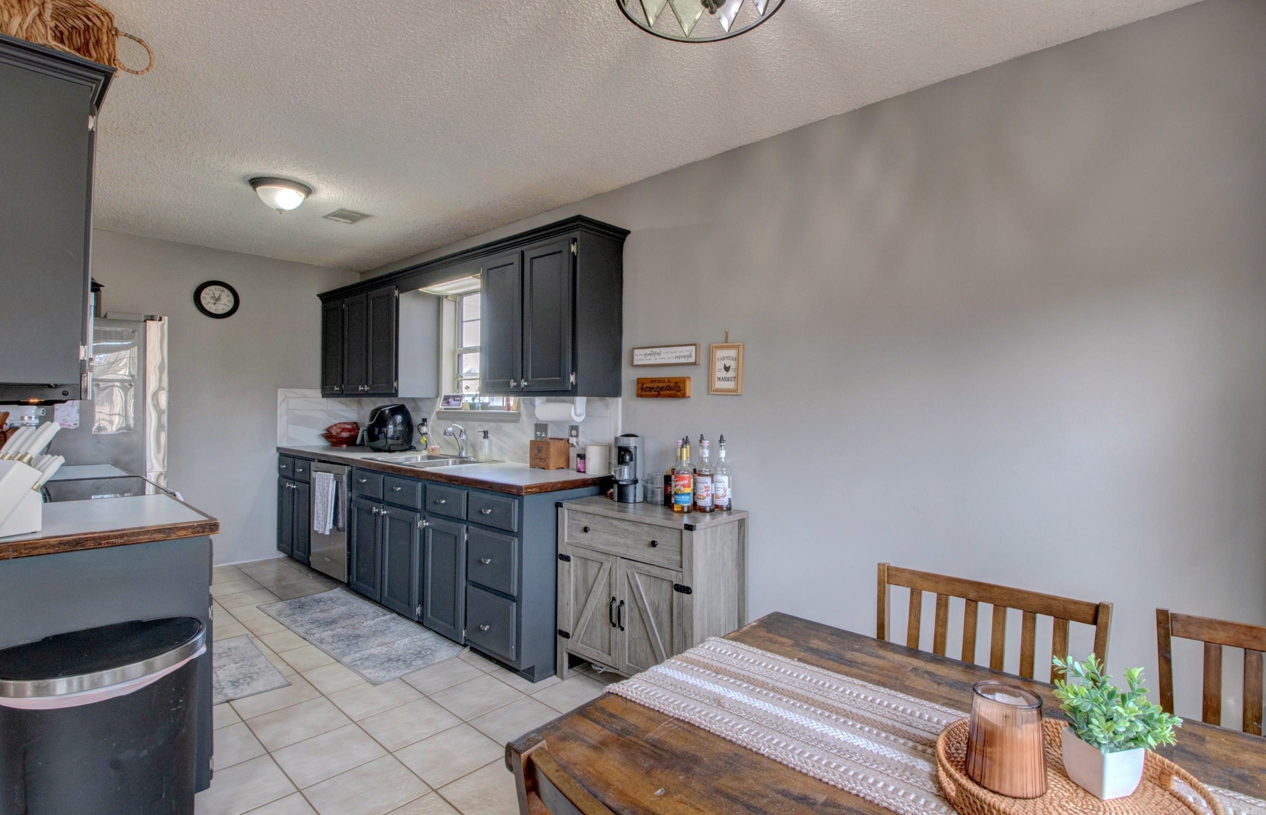 385 Pearl Stone Drive Lonoke, AR 72086