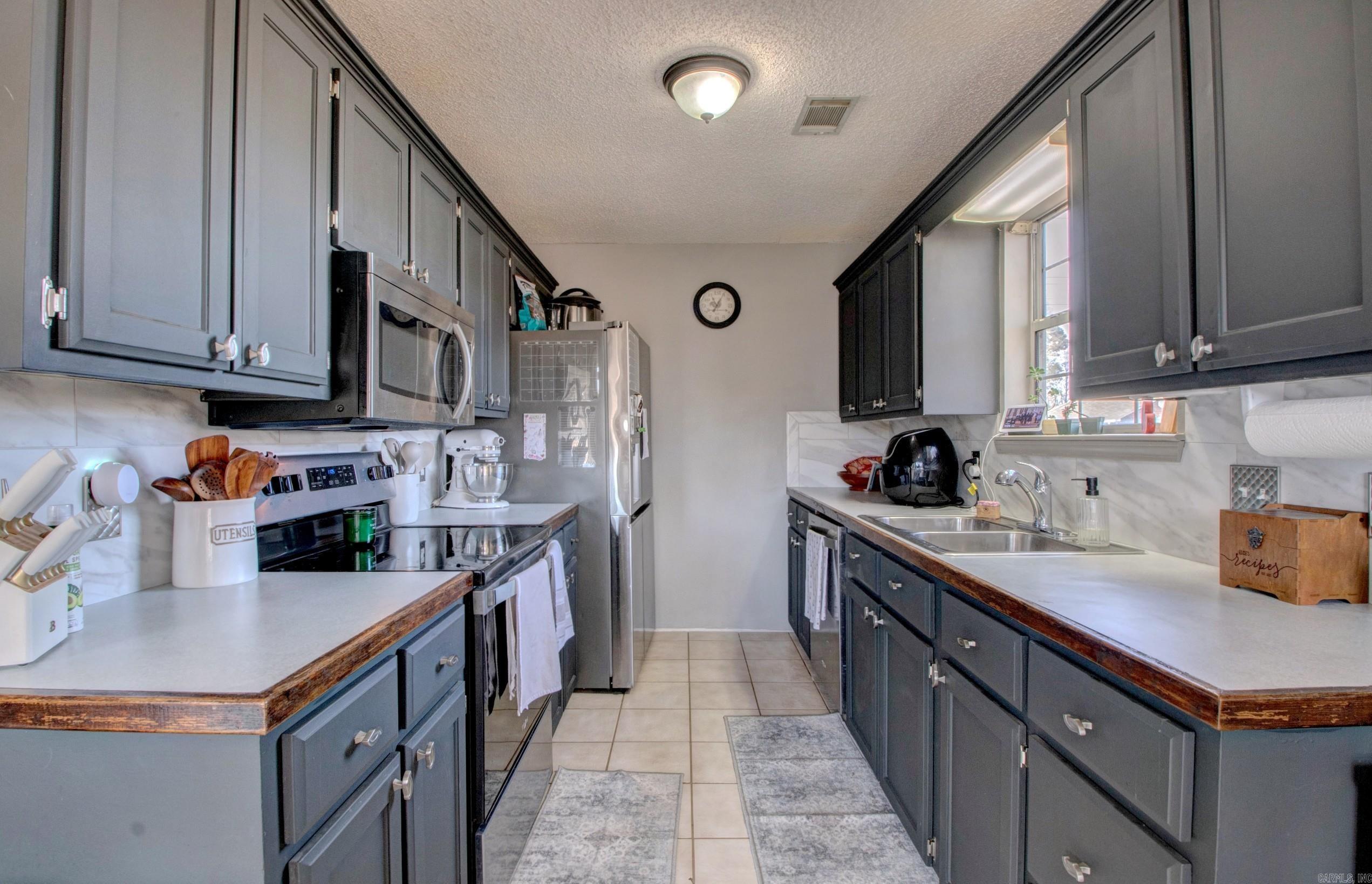 385 Pearl Stone Drive Lonoke, AR 72086