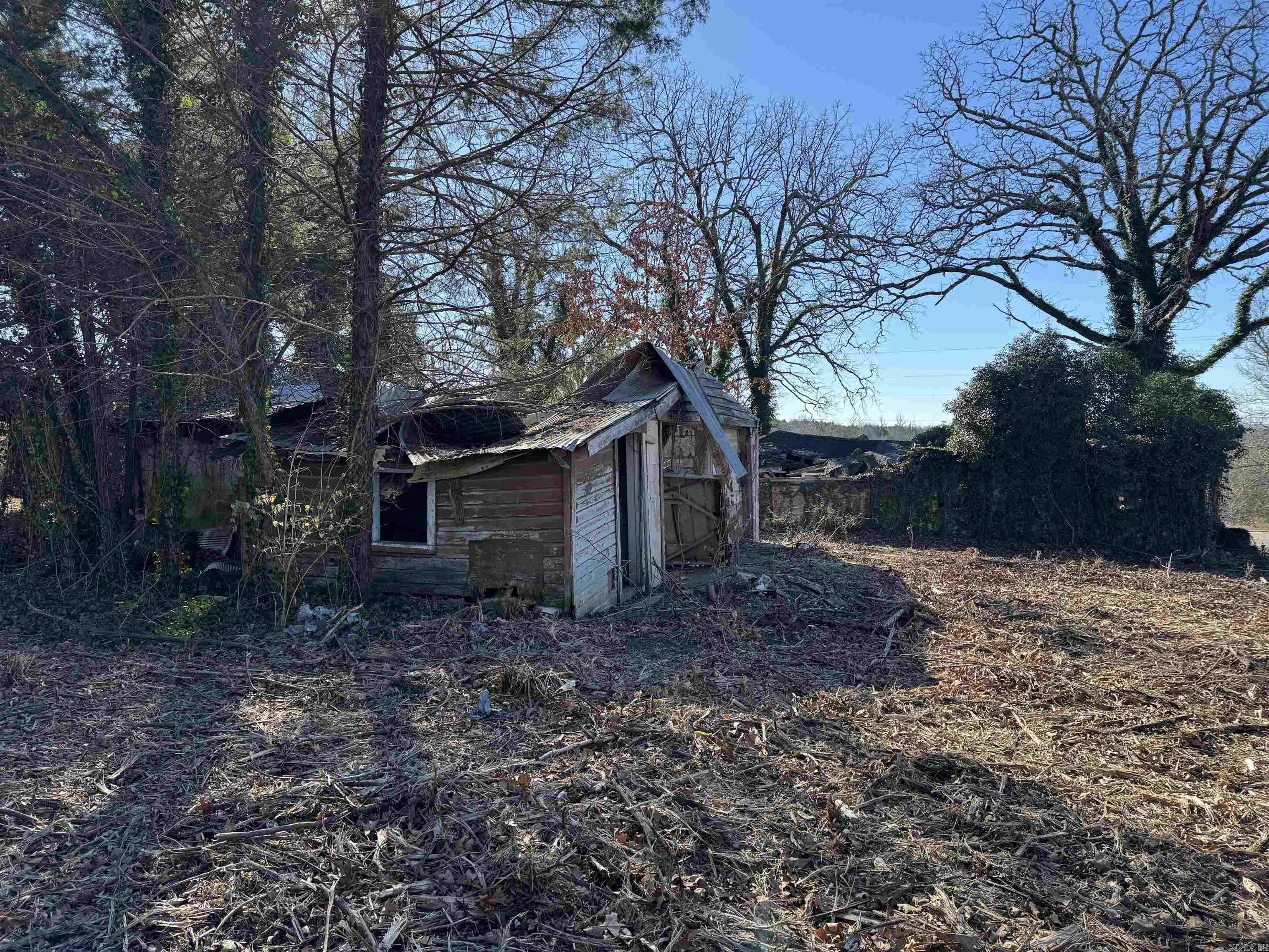 2945 N HWY 5  Mountain Home, AR