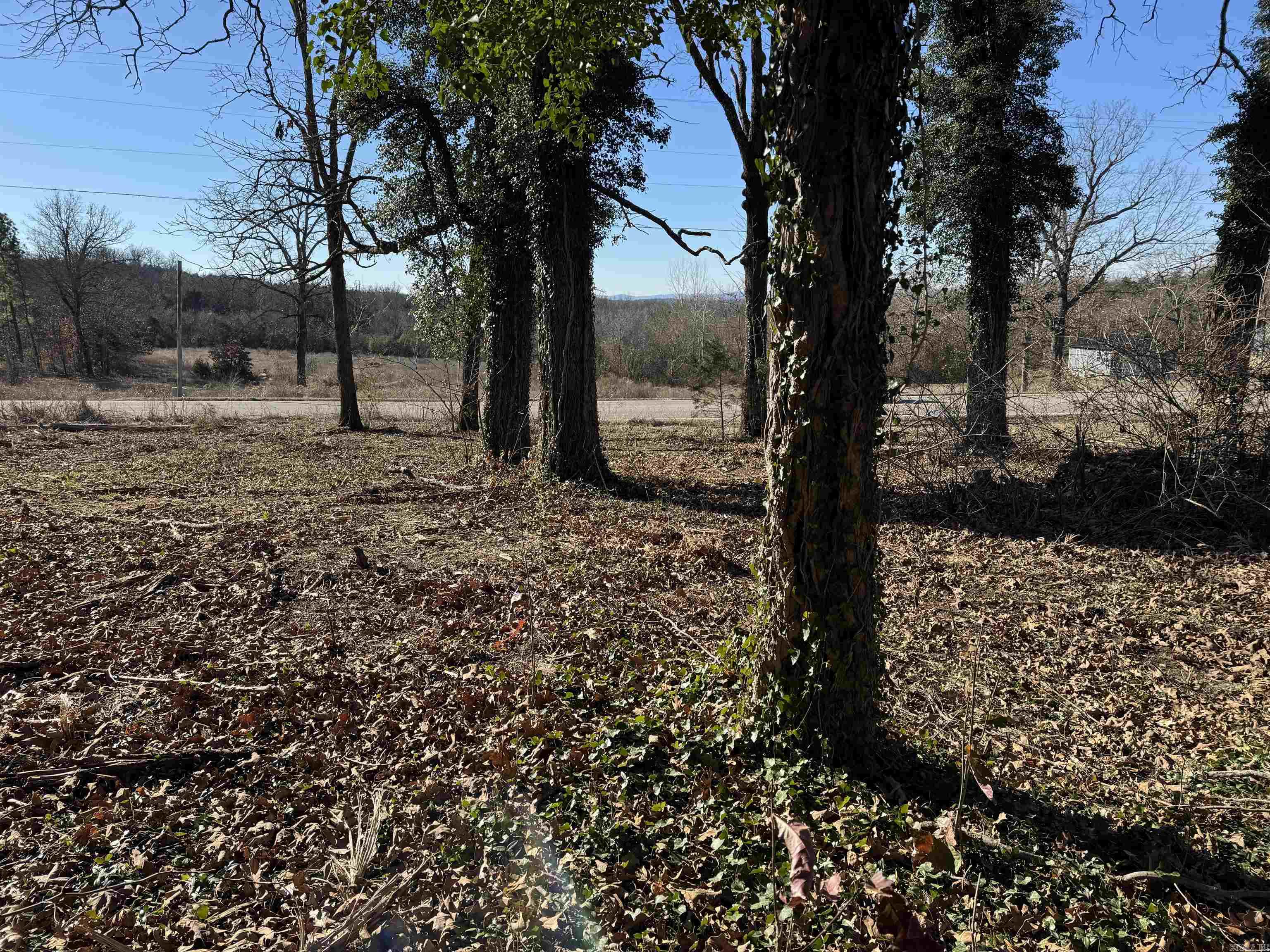 2945 N HWY 5  Mountain Home, AR