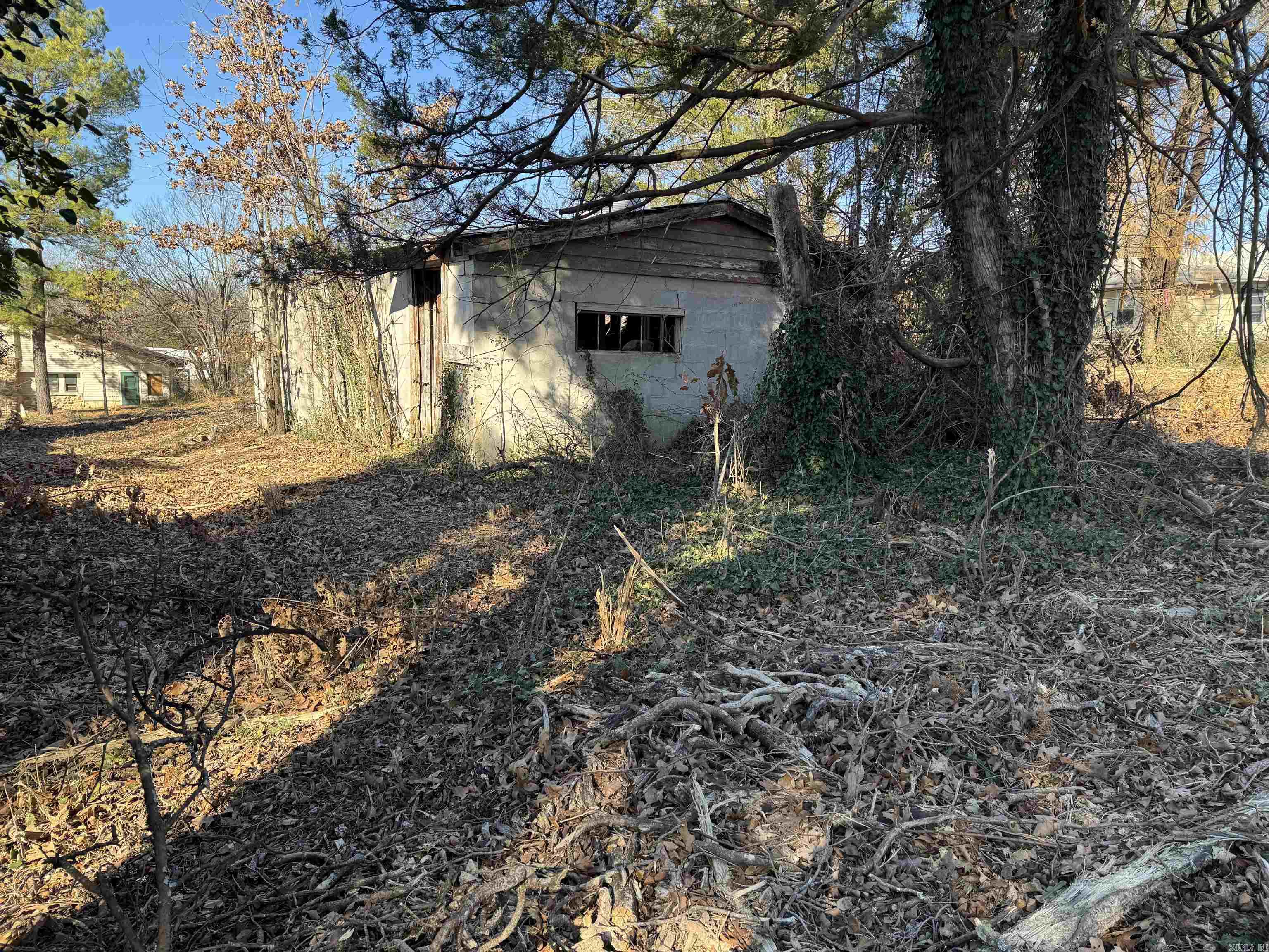 2945 N HWY 5  Mountain Home, AR
