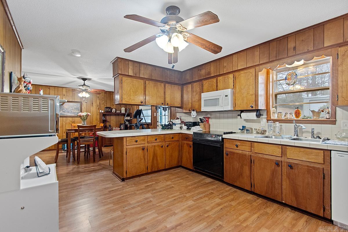 8213 Russwood W Lane Mabelvale, AR 72103