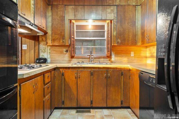 1966 Cedar Glades  Hot Springs, AR