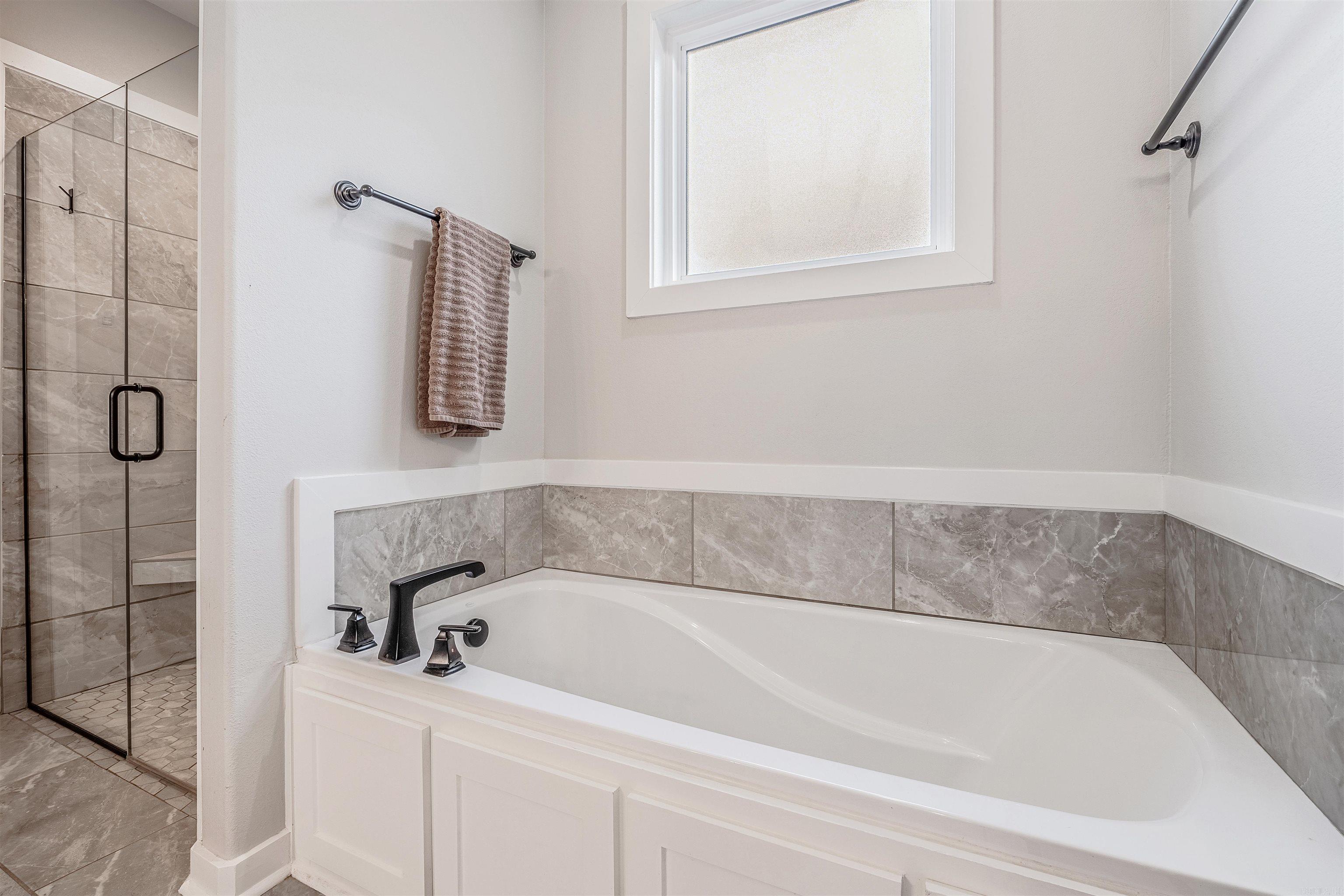 4093 Hampton Drive Benton, AR 72019