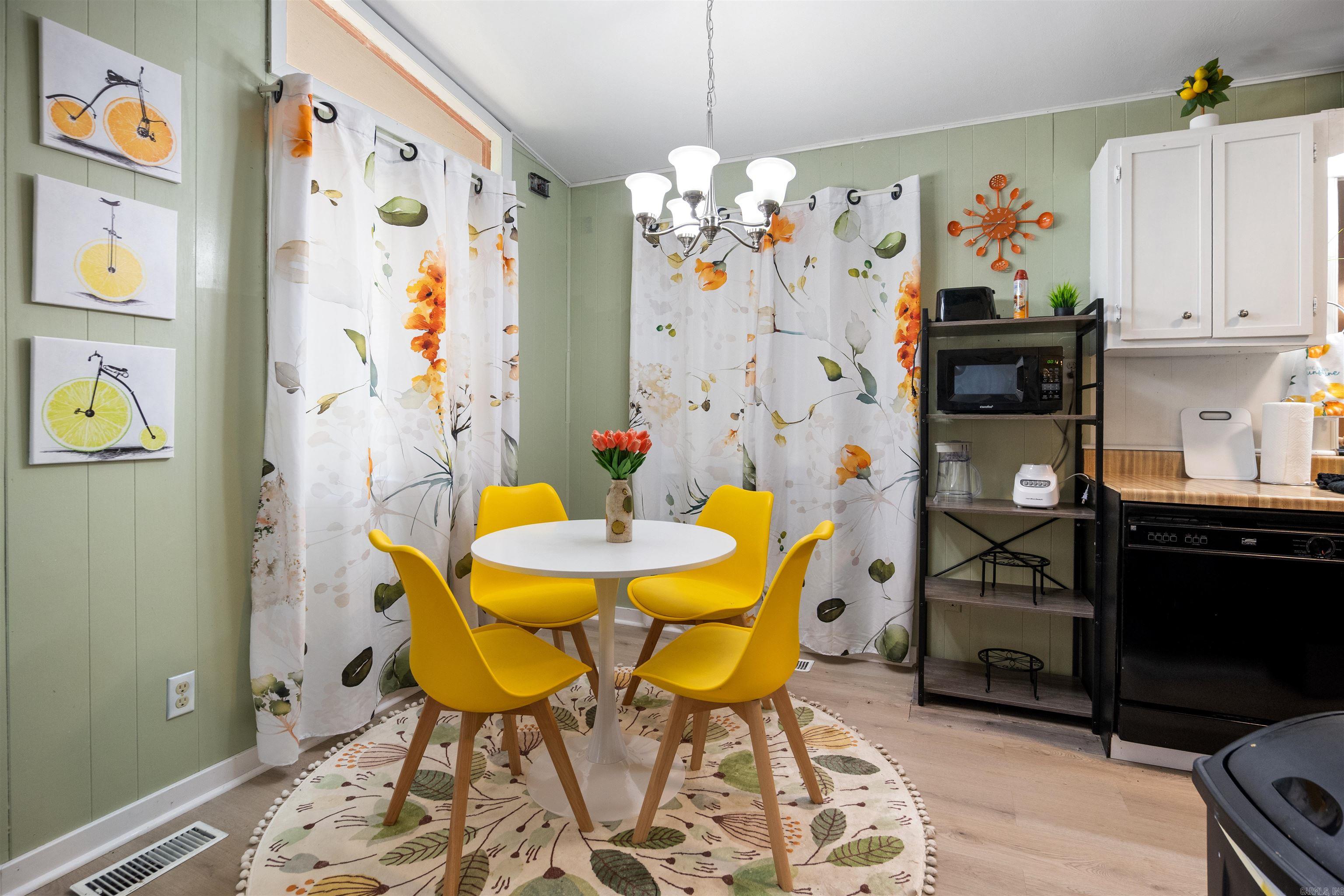 60 Cherokee  Cherokee Village, AR