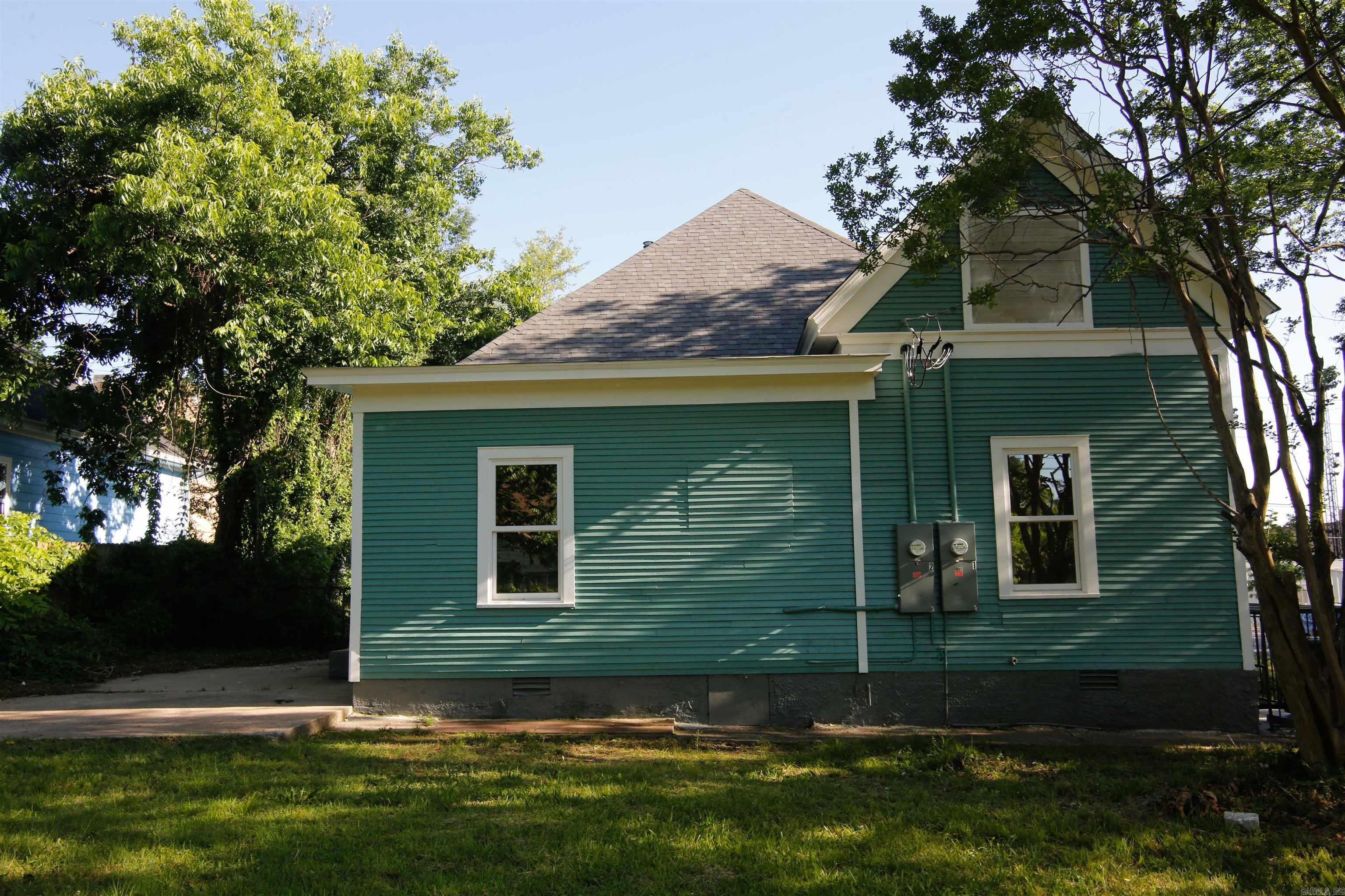 2324 W Daisy L Gatson Bates  Little Rock, AR