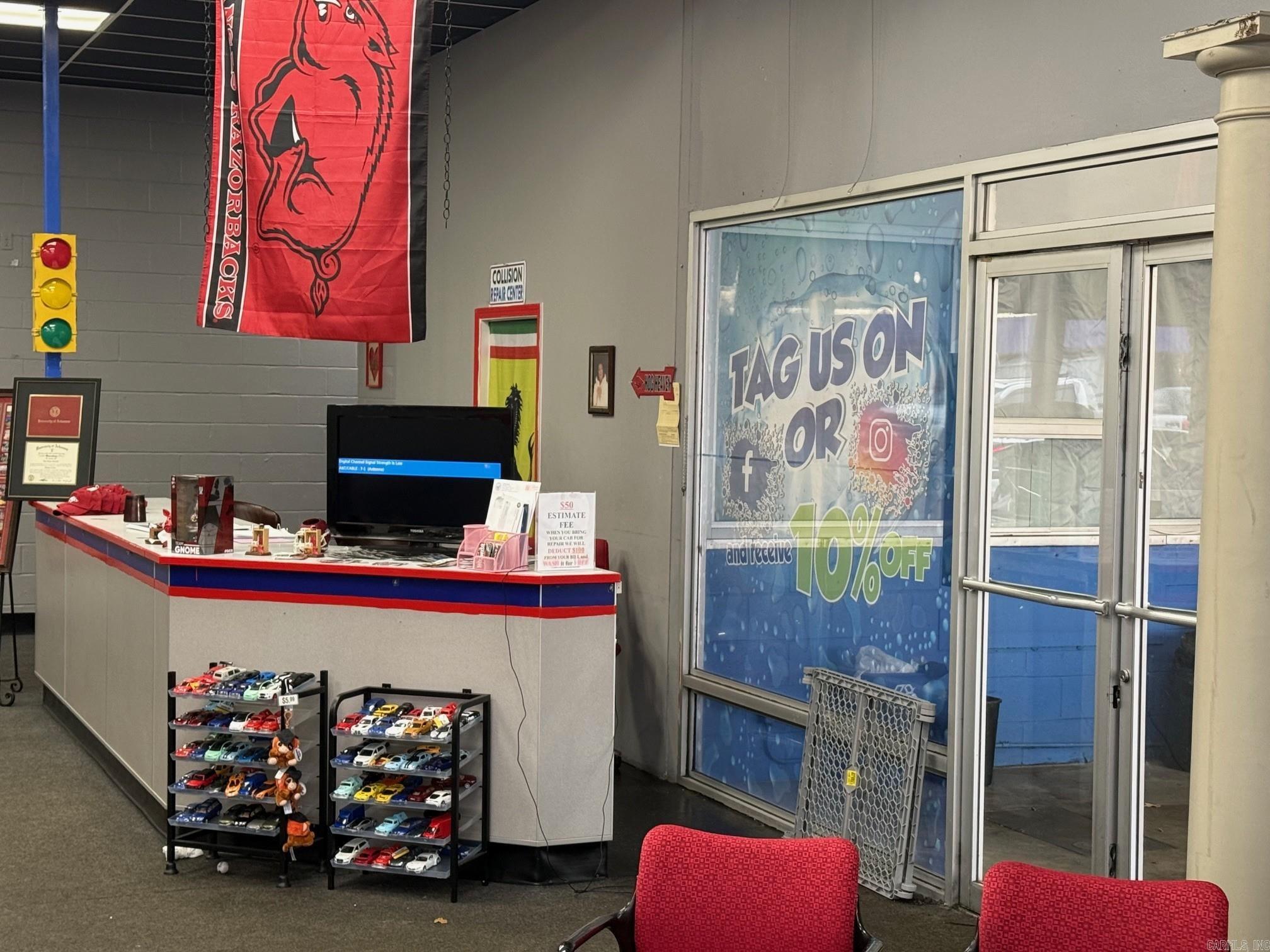 7310 Cantrell Rd  Little Rock, AR