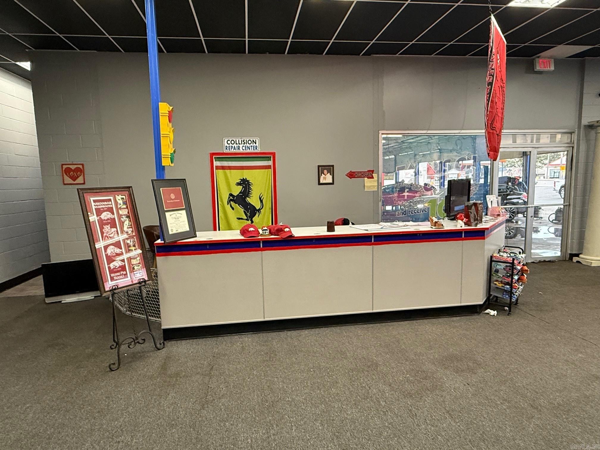 7310 Cantrell Rd  Little Rock, AR