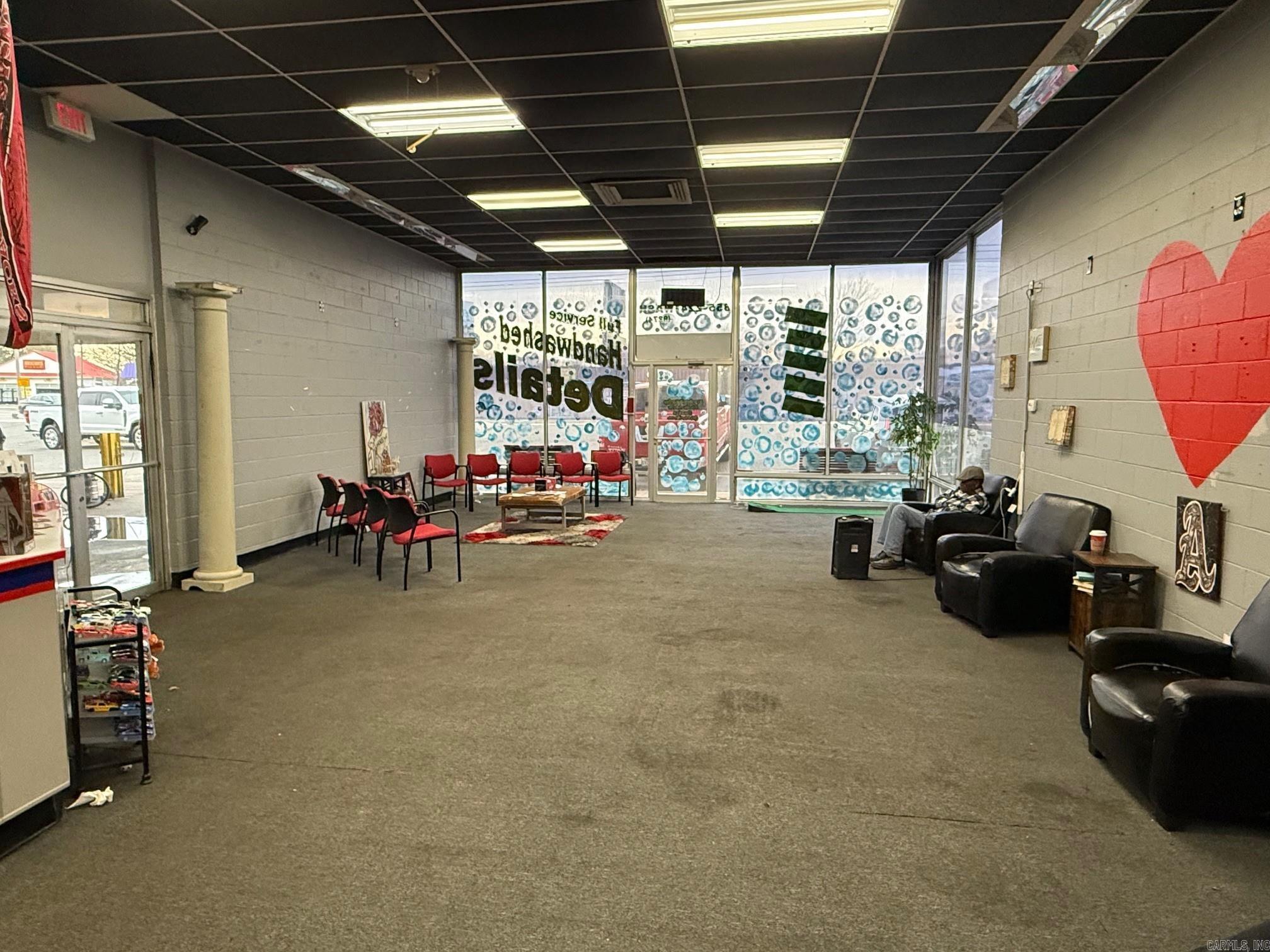 7310 Cantrell Rd  Little Rock, AR