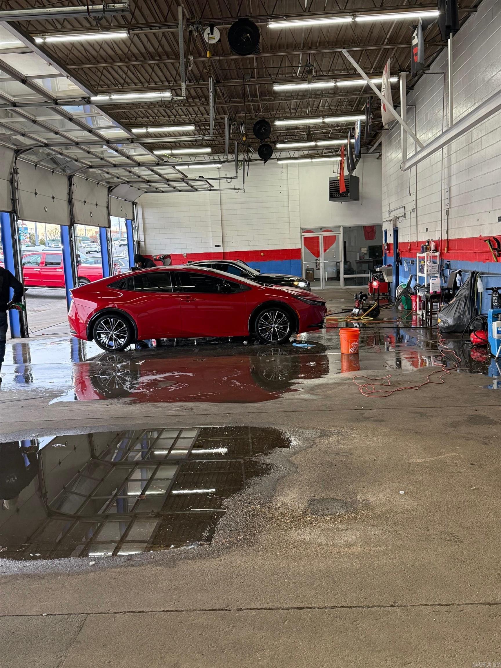 7310 Cantrell Rd  Little Rock, AR